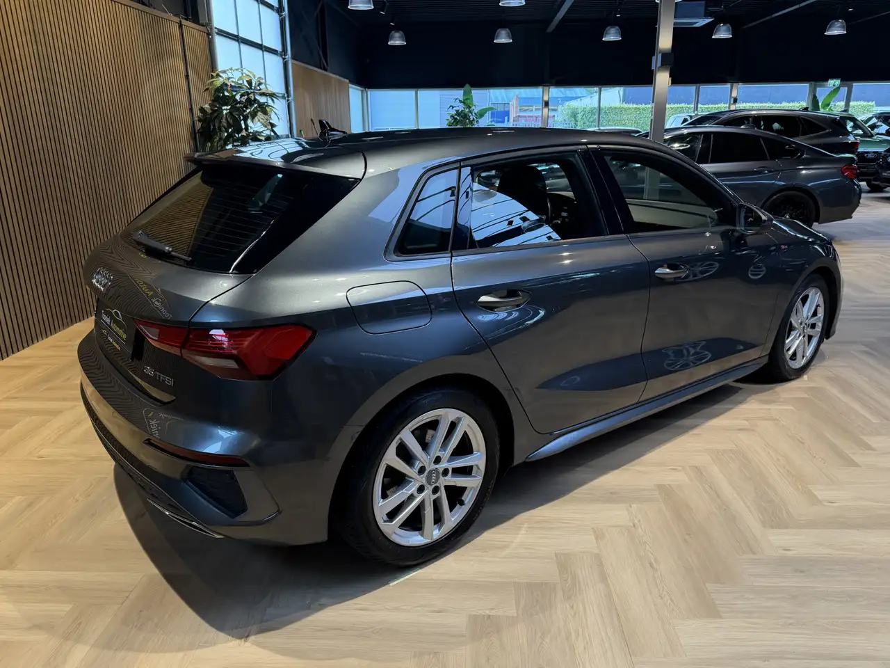 Audi A3 Sportback 35 TFSI S edition automaat Elektrisch, миниатюра 3