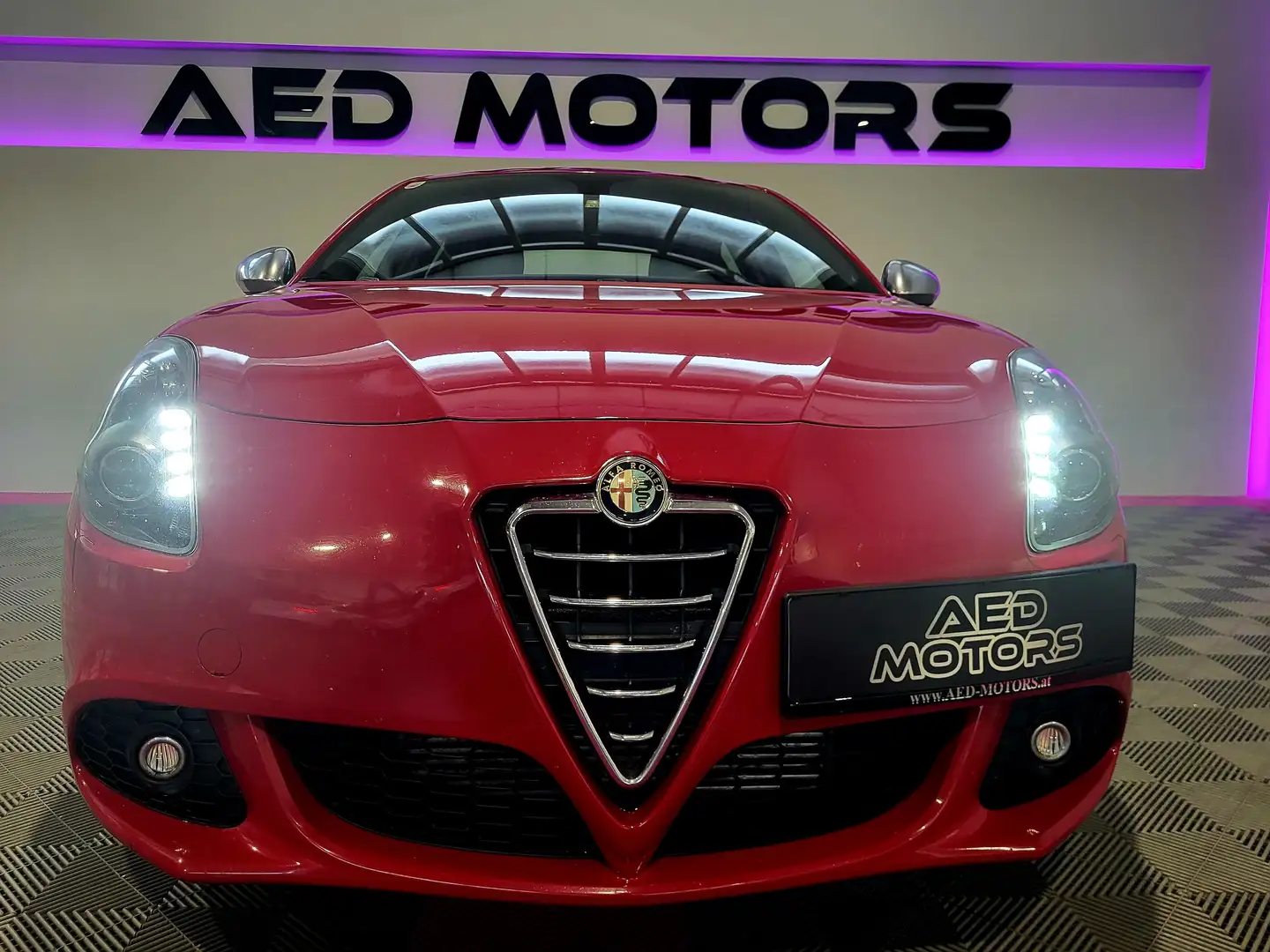 Alfa Romeo Giulietta Turismo Rot - 2