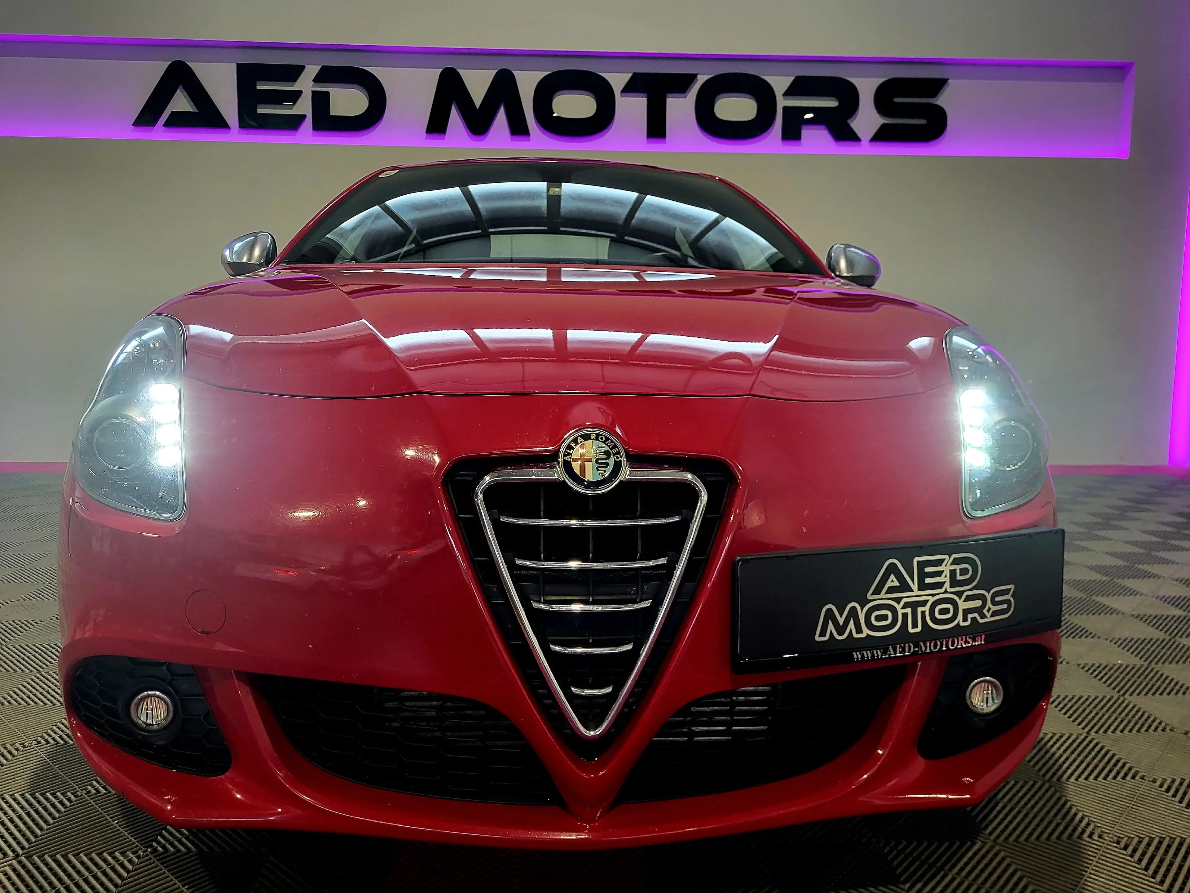Alfa Romeo Giulietta Turismo — photo 2