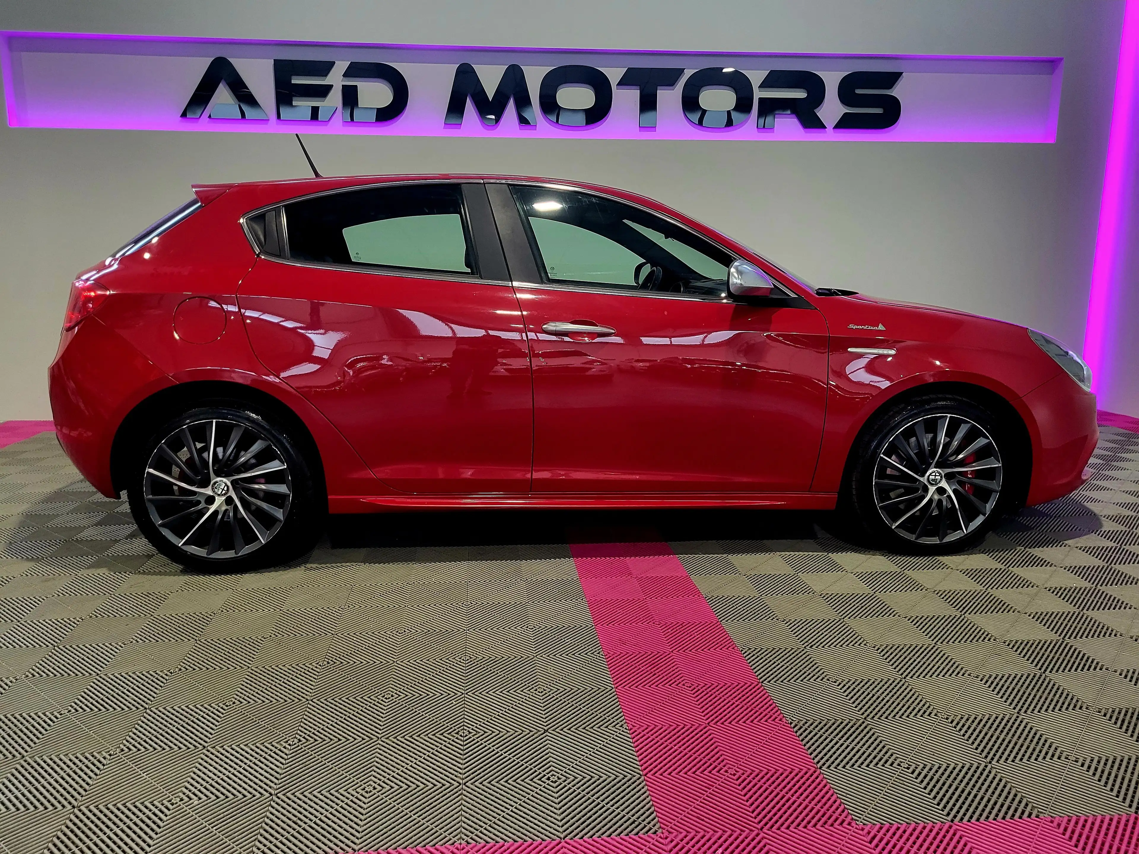 Alfa Romeo Giulietta Turismo — photo 6