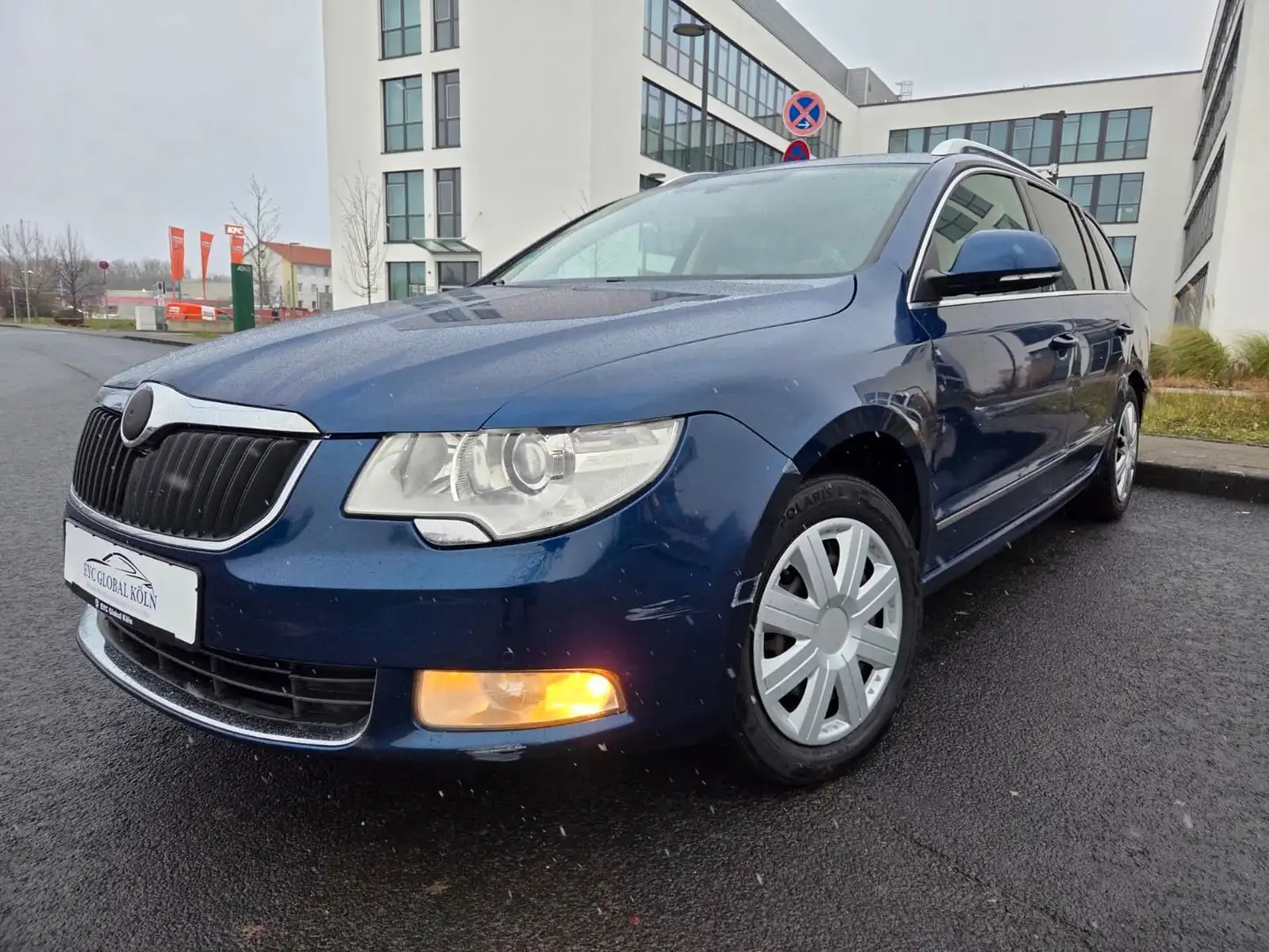 Skoda Superb Combi Elegance,Navi,Leder,Bi-Xenon,Webast Blau - 1