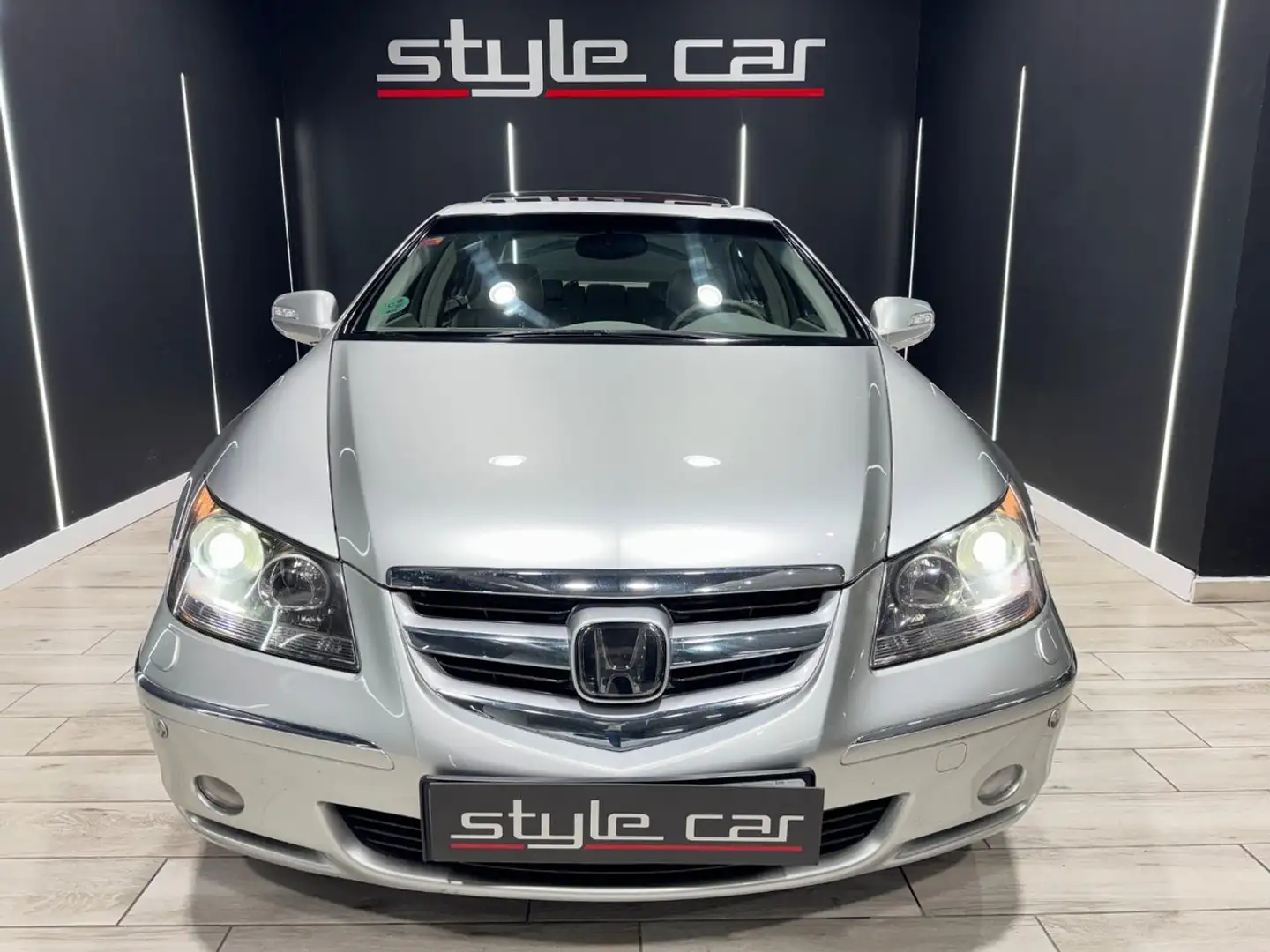 Honda Legend 3.5 V6 Grau - 2