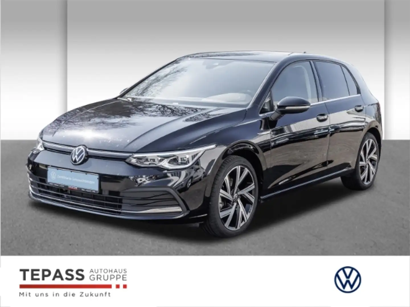 Volkswagen Golf VIII Lim. 1.5 TSI Style NAVI KLIMA PDC LED Zwart - 1