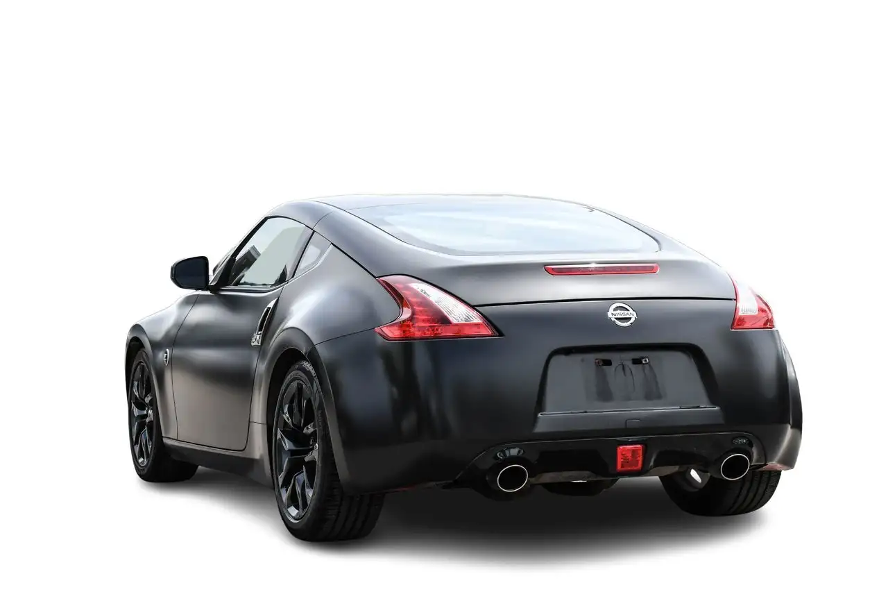 Nissan 370Z снимка Nissan 370Z