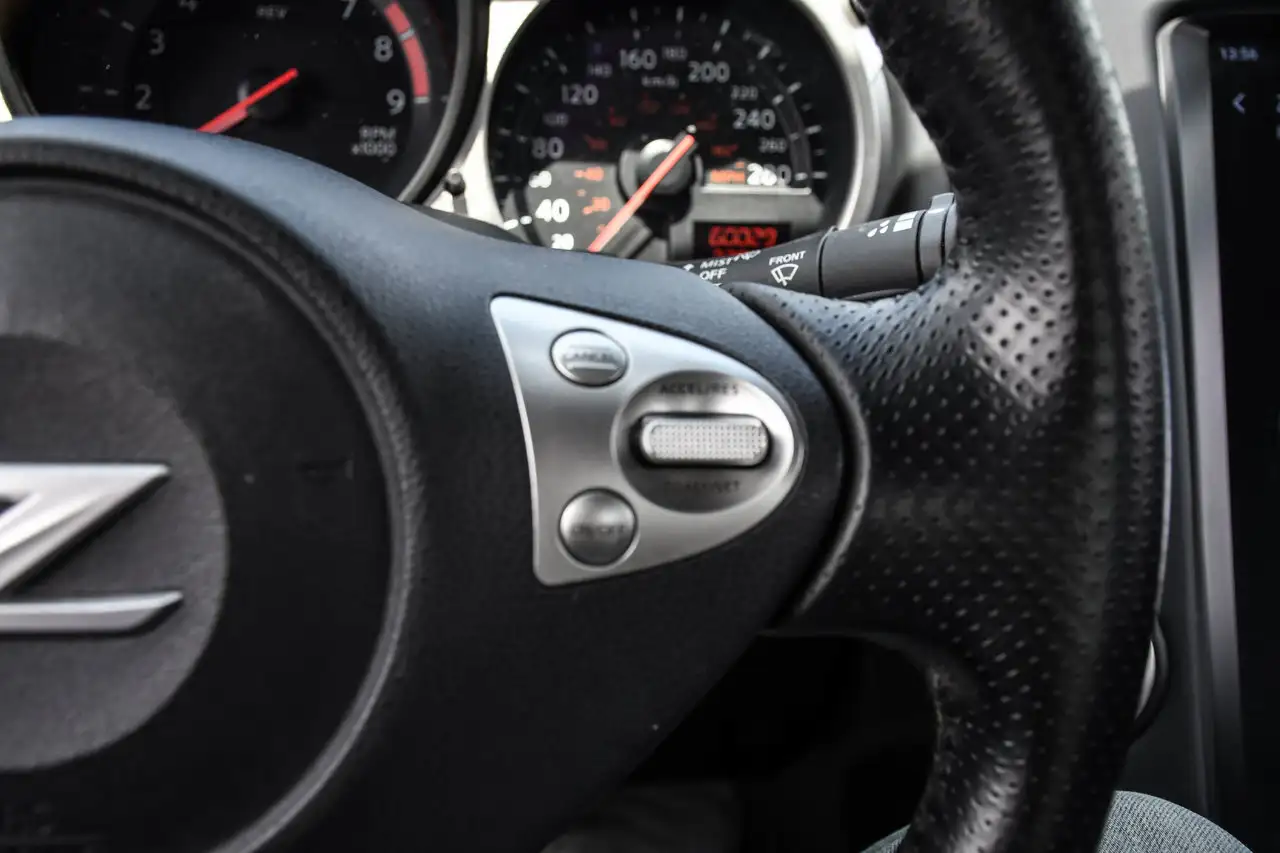 Nissan 370Z снимка Nissan 370Z