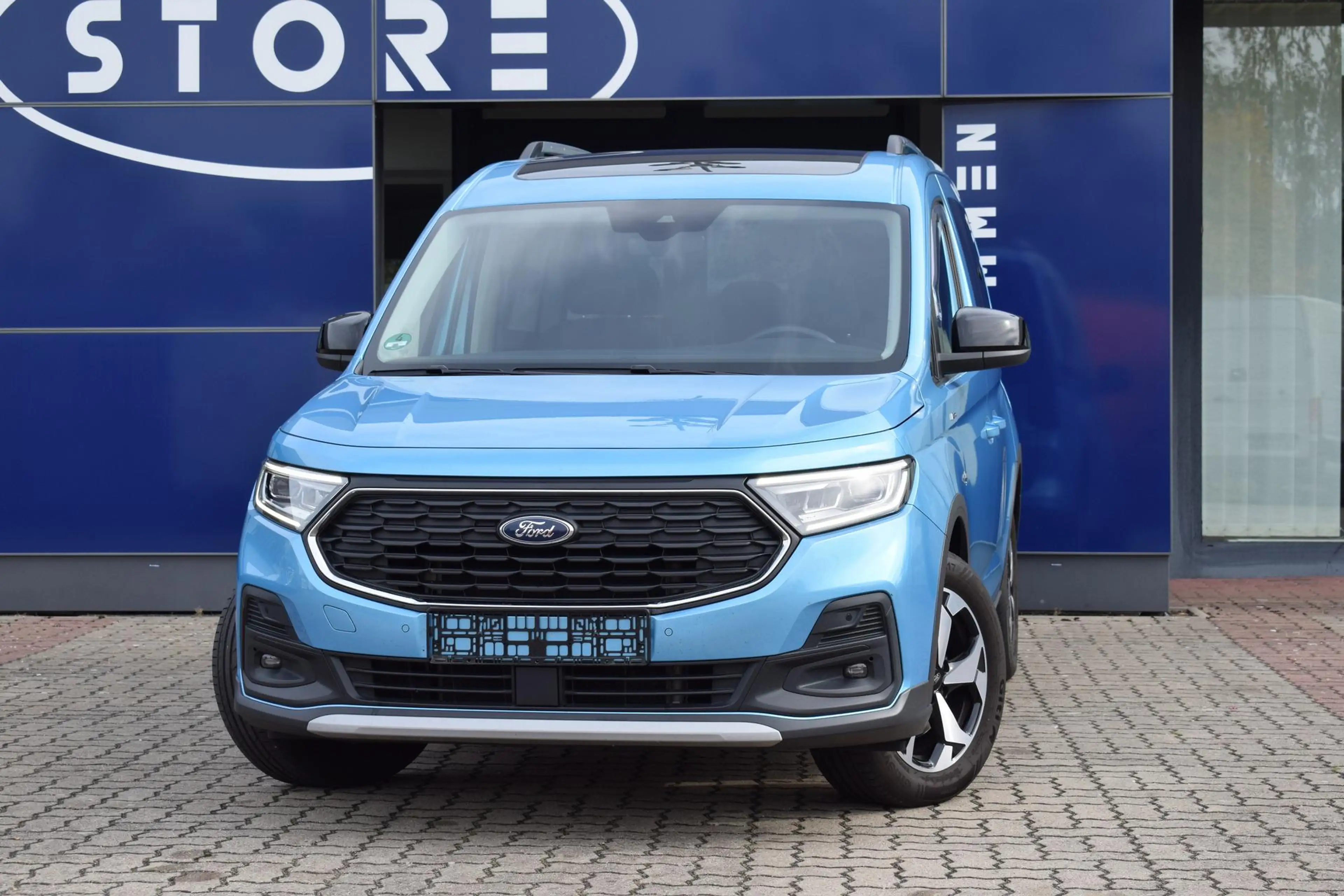 Ford Tourneo Connect 2.0 Active LED AHK Kamera — photo 4