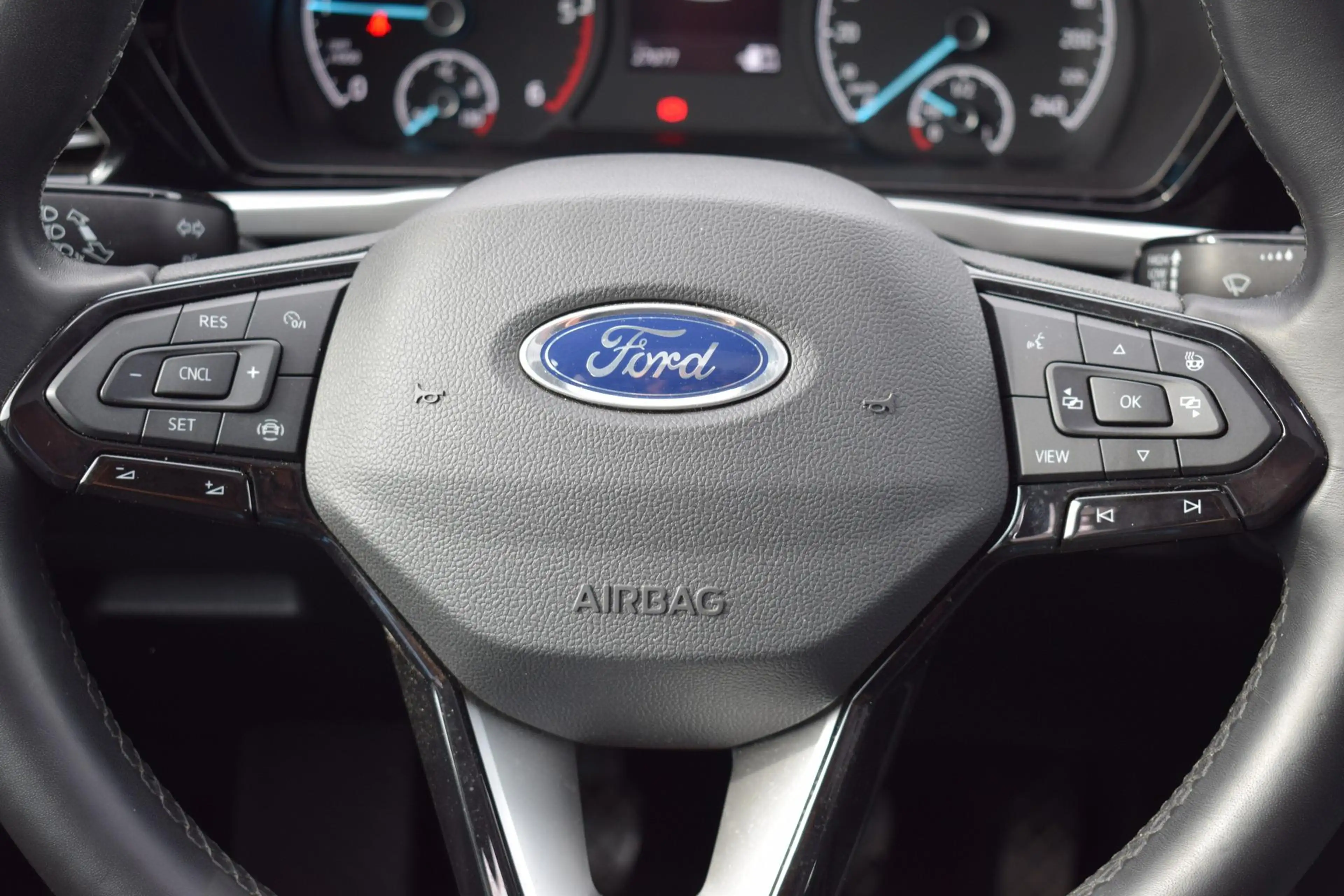 Ford Tourneo Connect 2.0 Active LED AHK Kamera — photo 10
