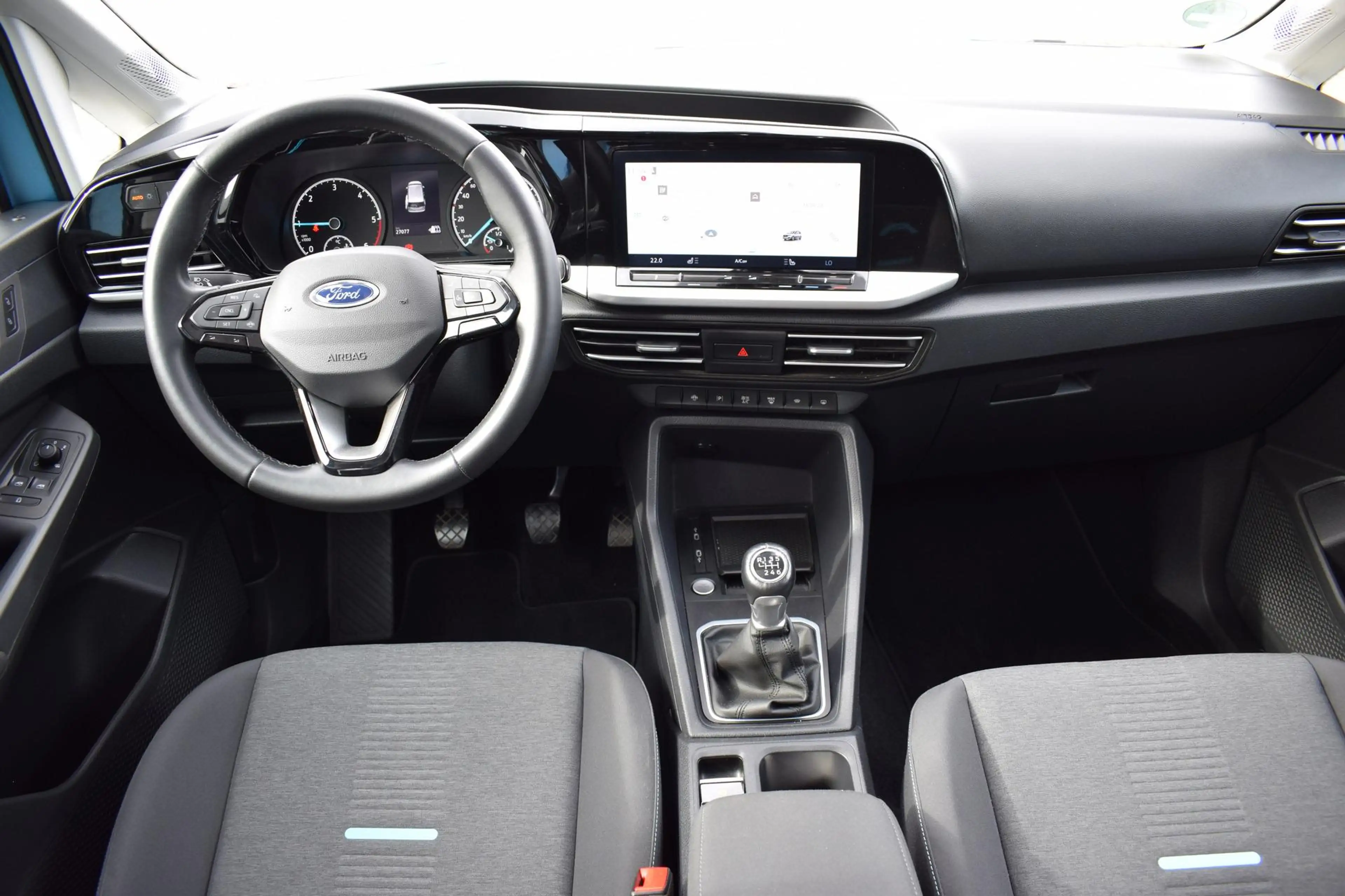 Ford Tourneo Connect 2.0 Active LED AHK Kamera — photo 9