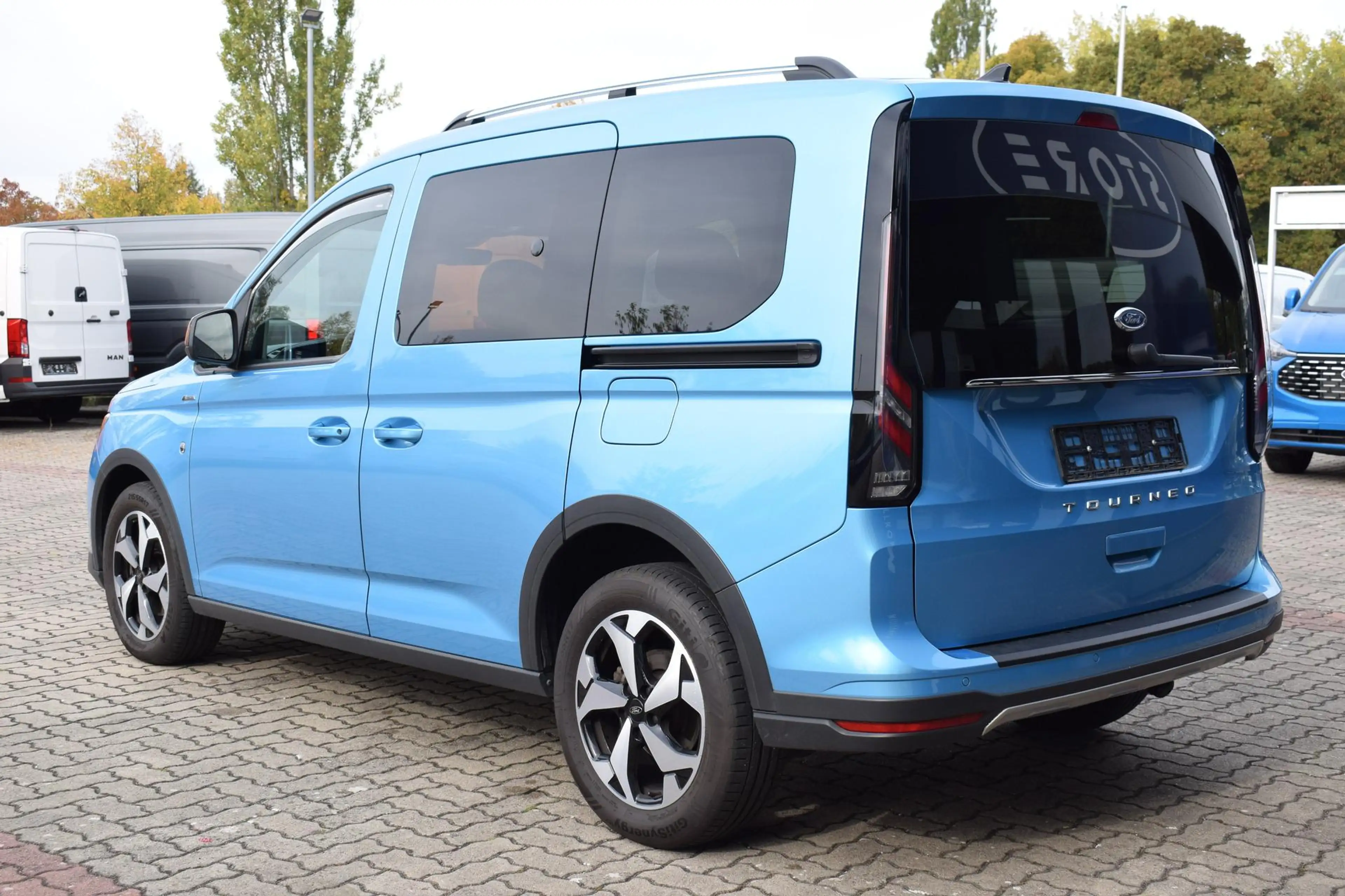 Ford Tourneo Connect 2.0 Active LED AHK Kamera — photo 7