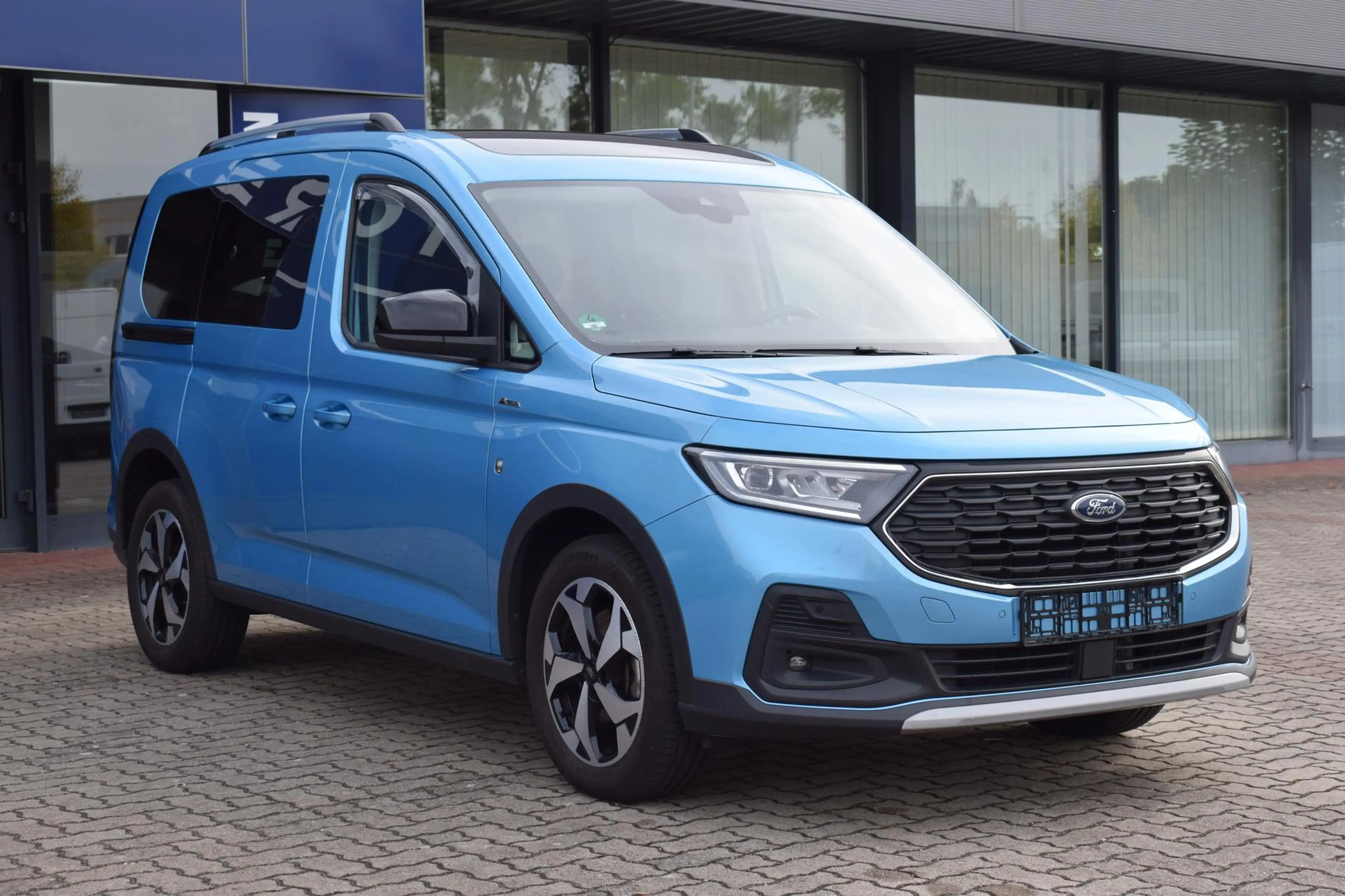 Ford Tourneo Connect 2.0 Active LED AHK Kamera — photo 5