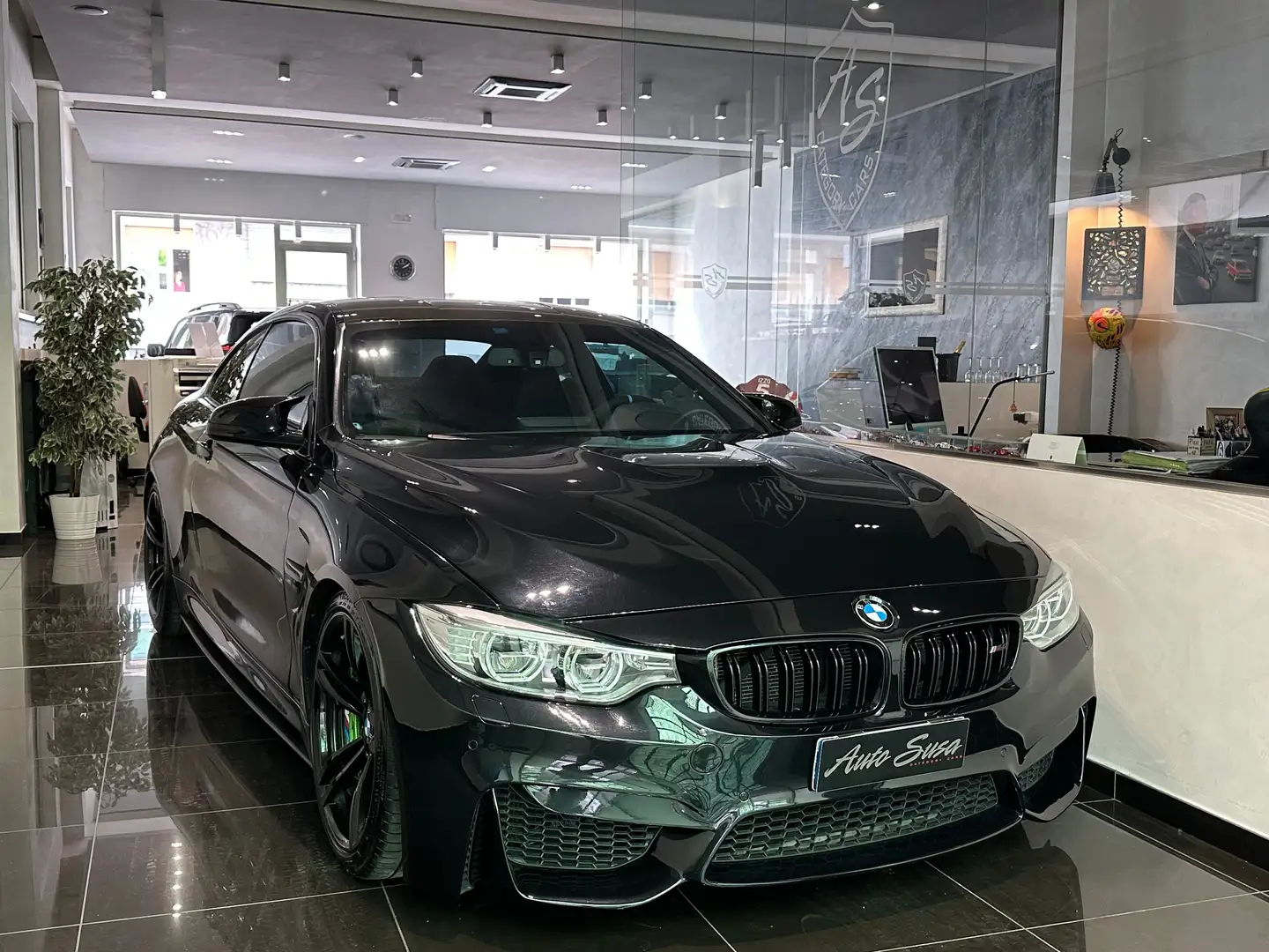 BMW M4 M4 Coupe 3.0 dkg Noir - 1