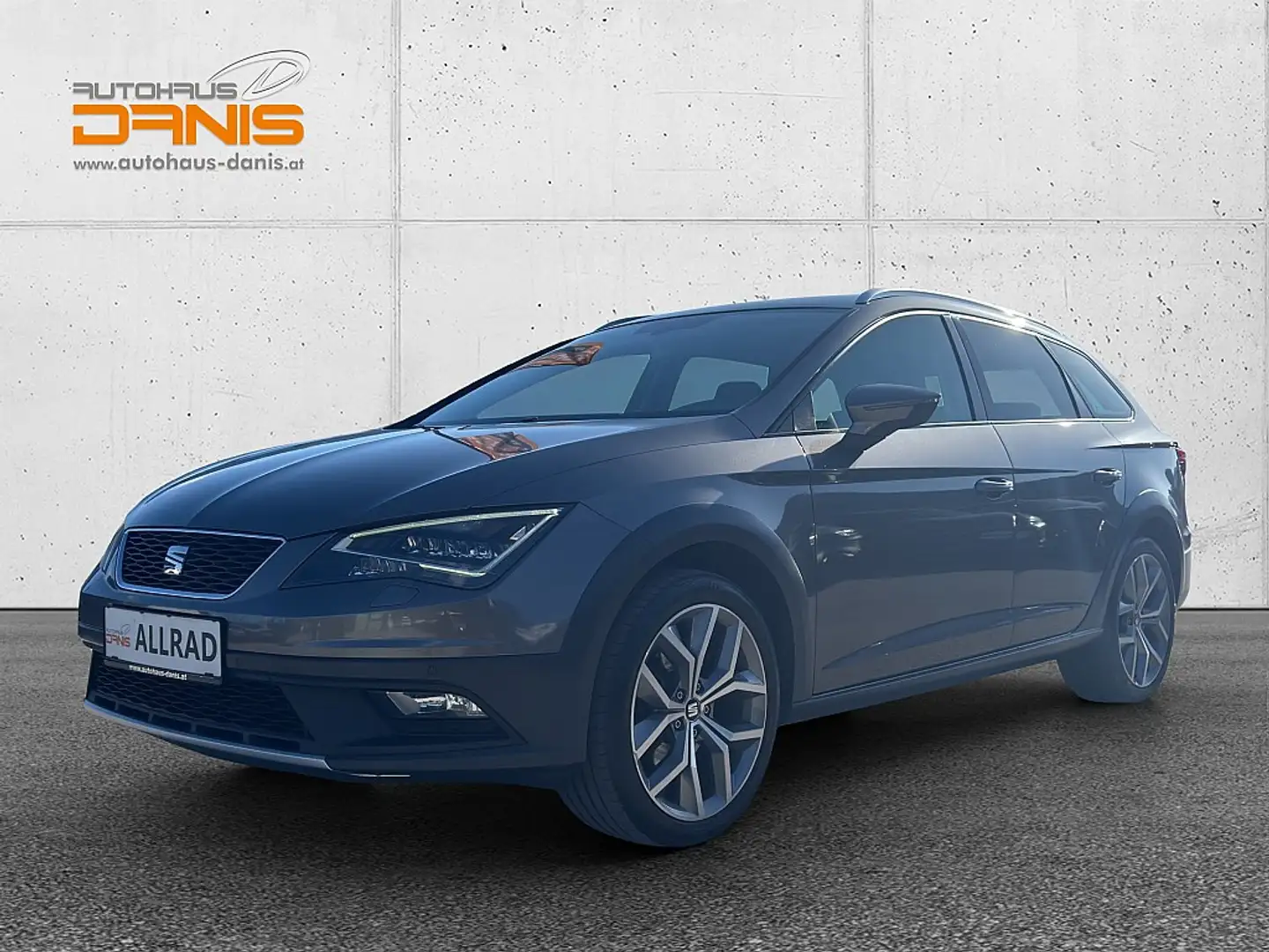 SEAT Leon ST X-Perience 2,0 TDI CR 4Drive NAVI/LED/Sounds... Gris - 2