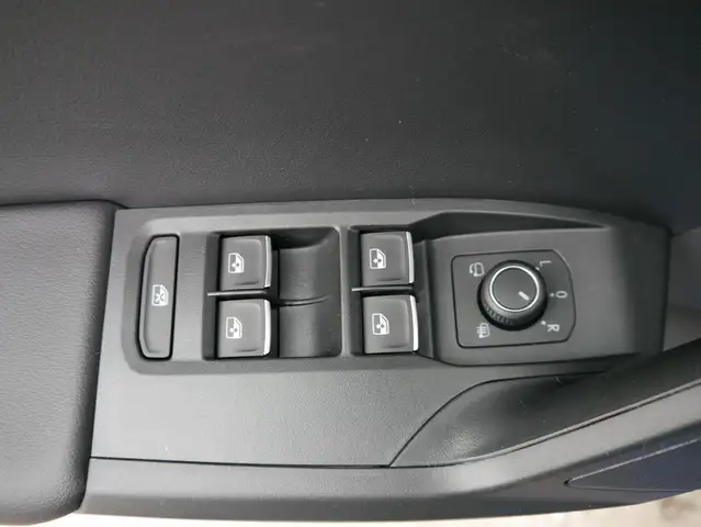 Seat Leon Leon view 9