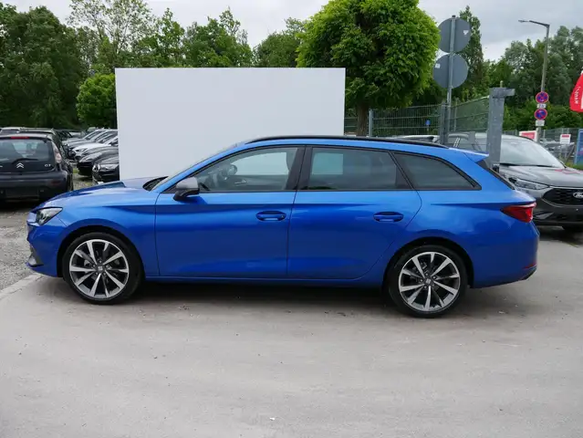 Seat Leon Leon view 4
