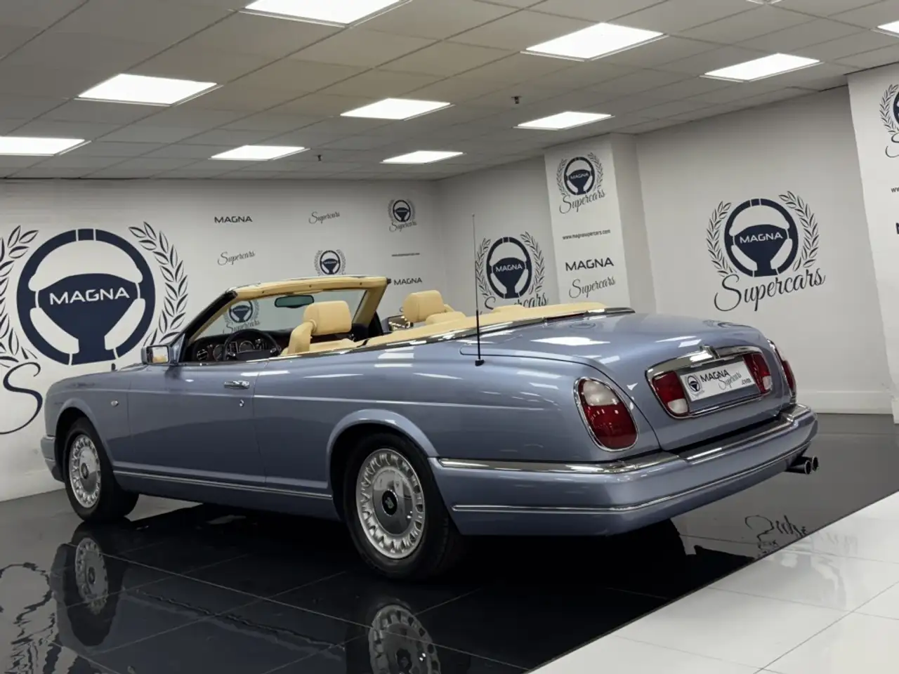 Rolls-Royce Corniche Convertible V, foto 4