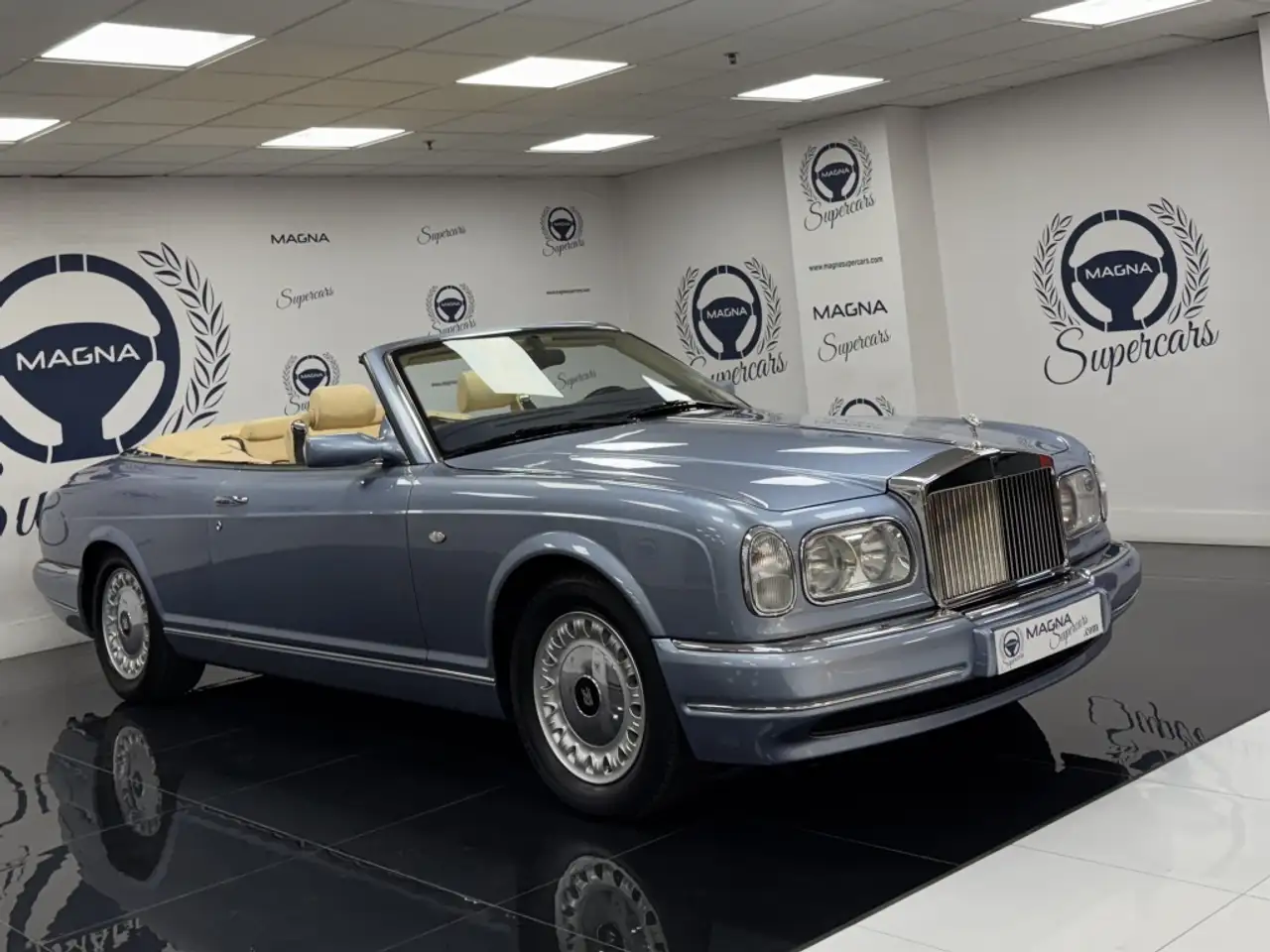Rolls-Royce Corniche 2000