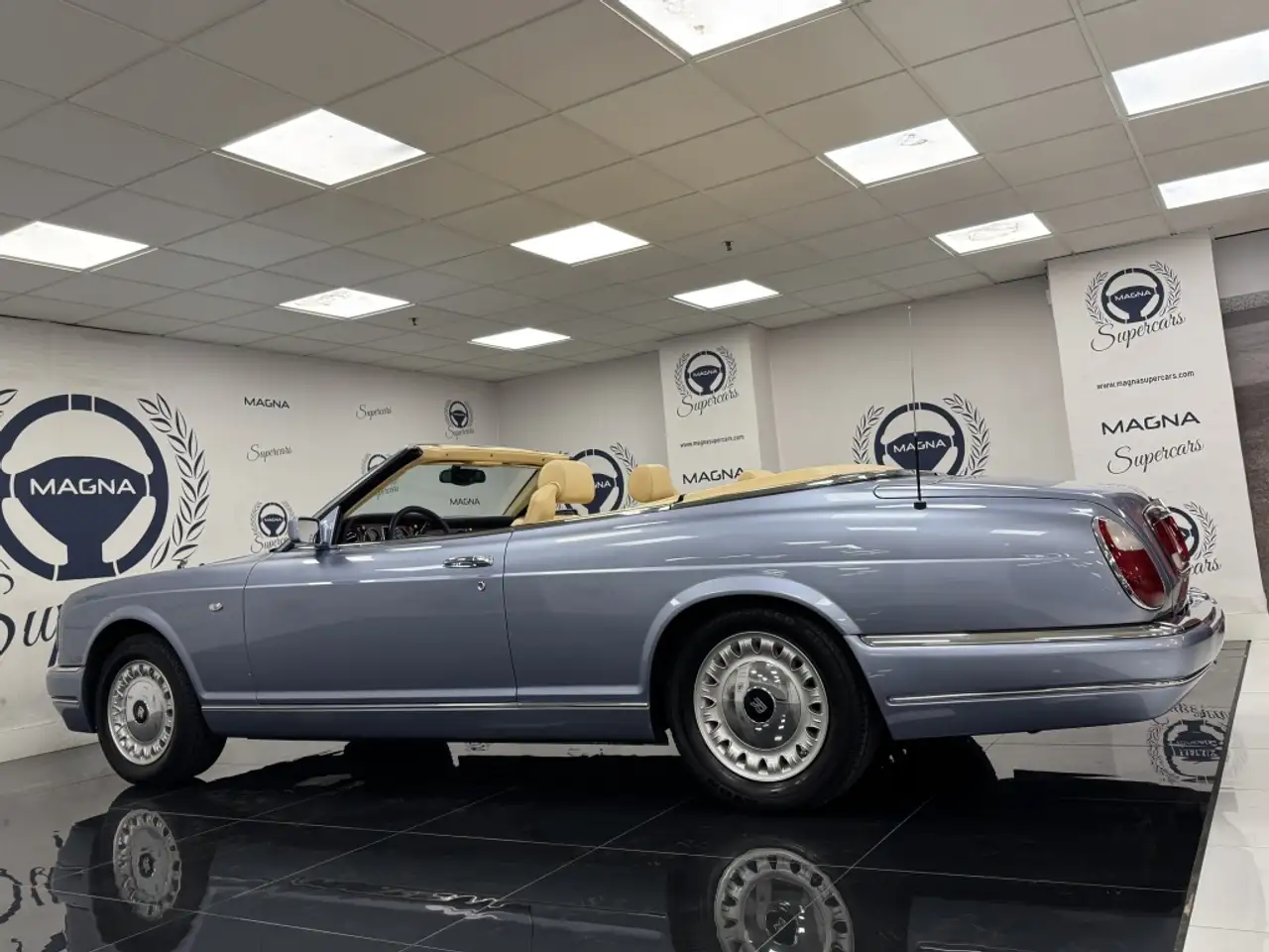 Rolls-Royce Corniche Convertible V, foto 3