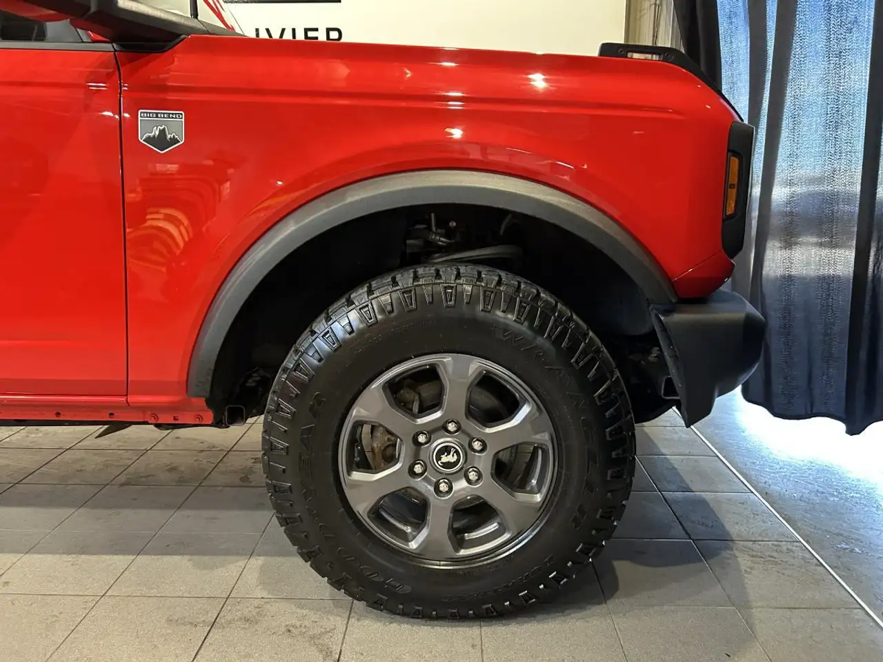 Ford Bronco photo Ford Bronco