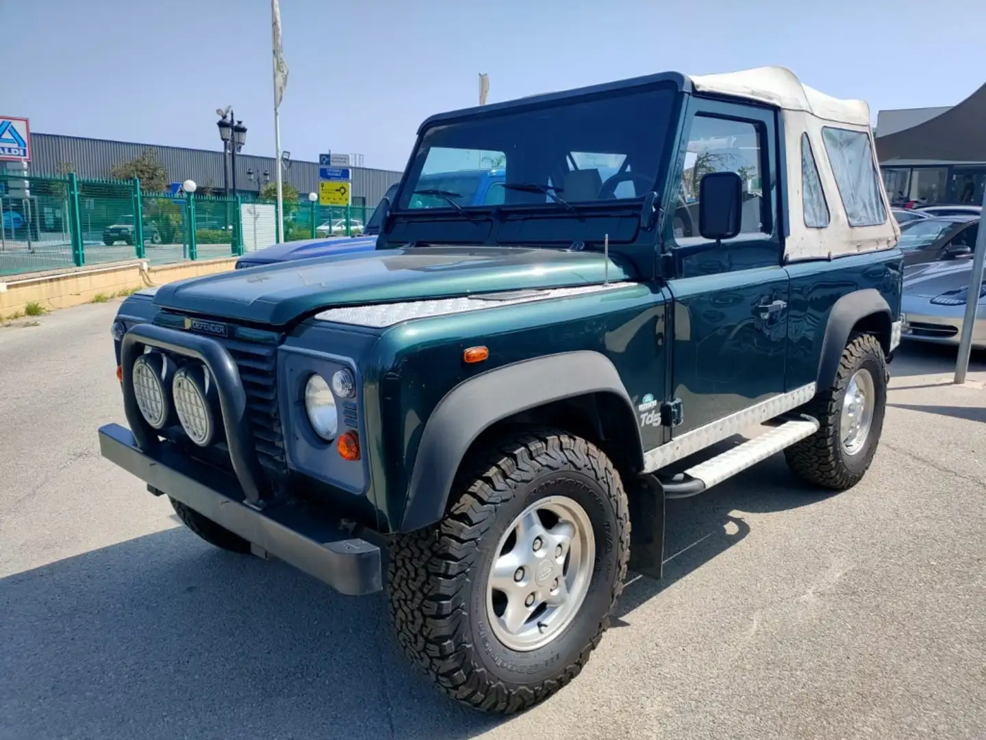 Land Rover Defender 90TDI Techo Lona Verde - 1
