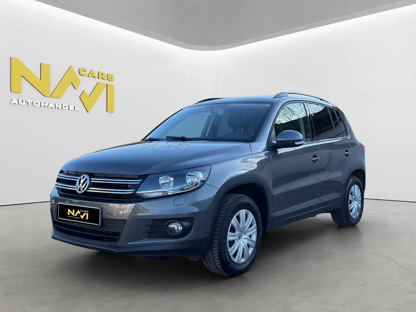 Volkswagen Tiguan Trend Grau - 1