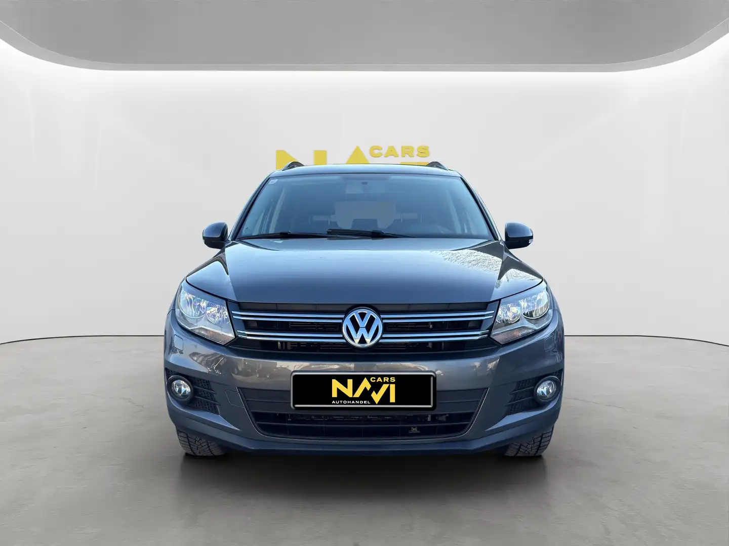 Volkswagen Tiguan Trend Grau - 2