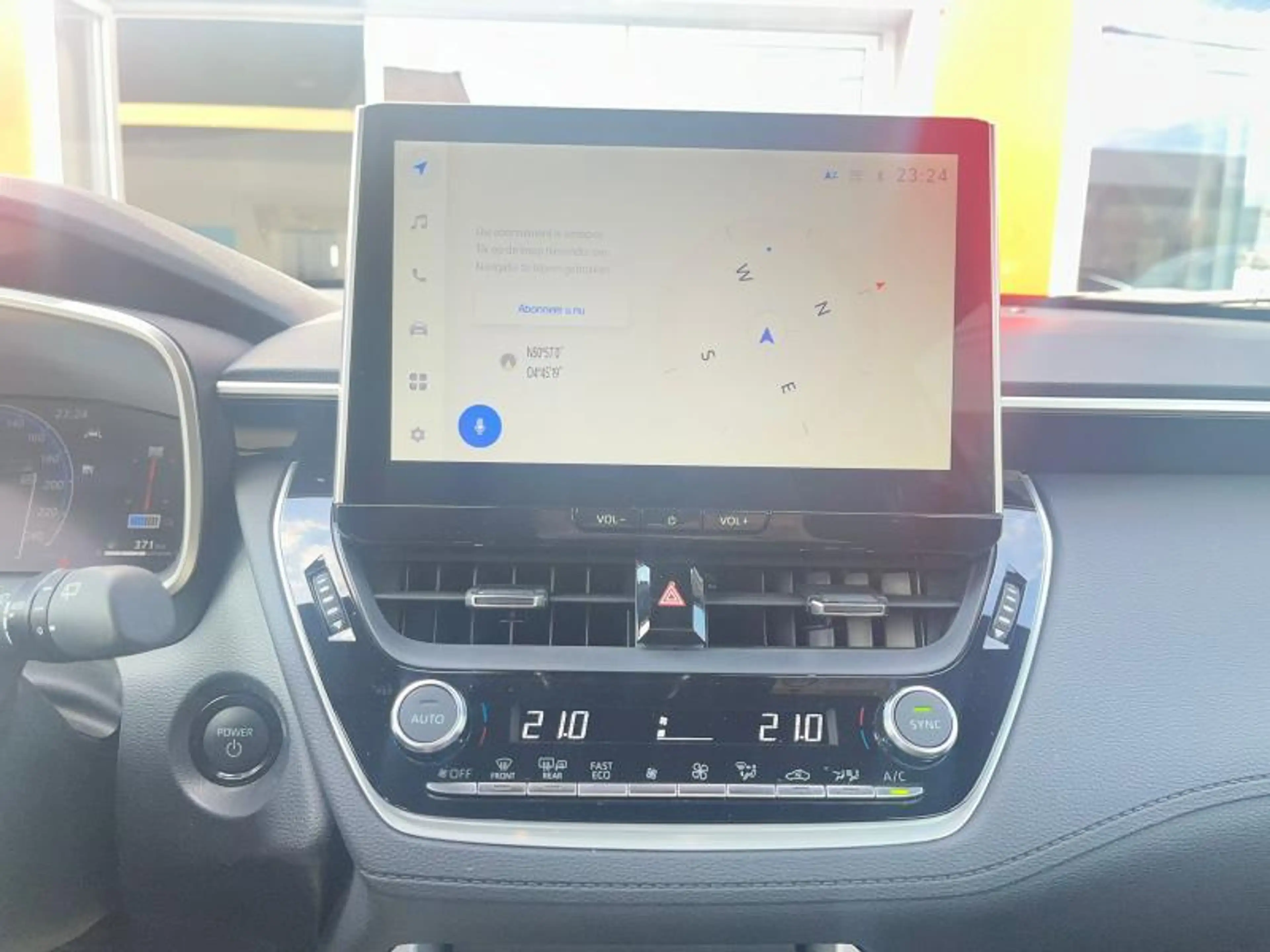 Toyota Corolla Cross Dynamic — photo 13