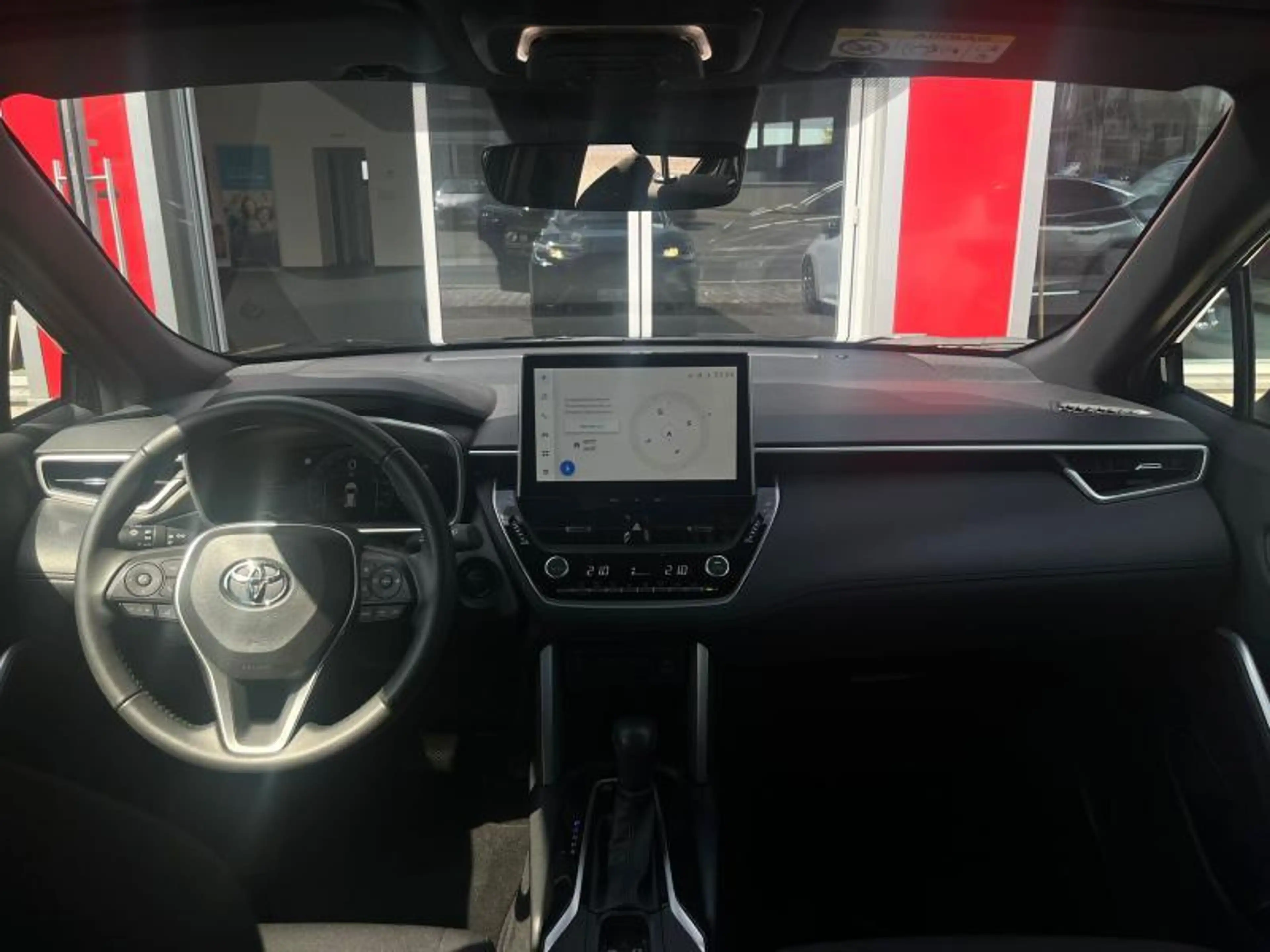 Toyota Corolla Cross Dynamic — photo 9