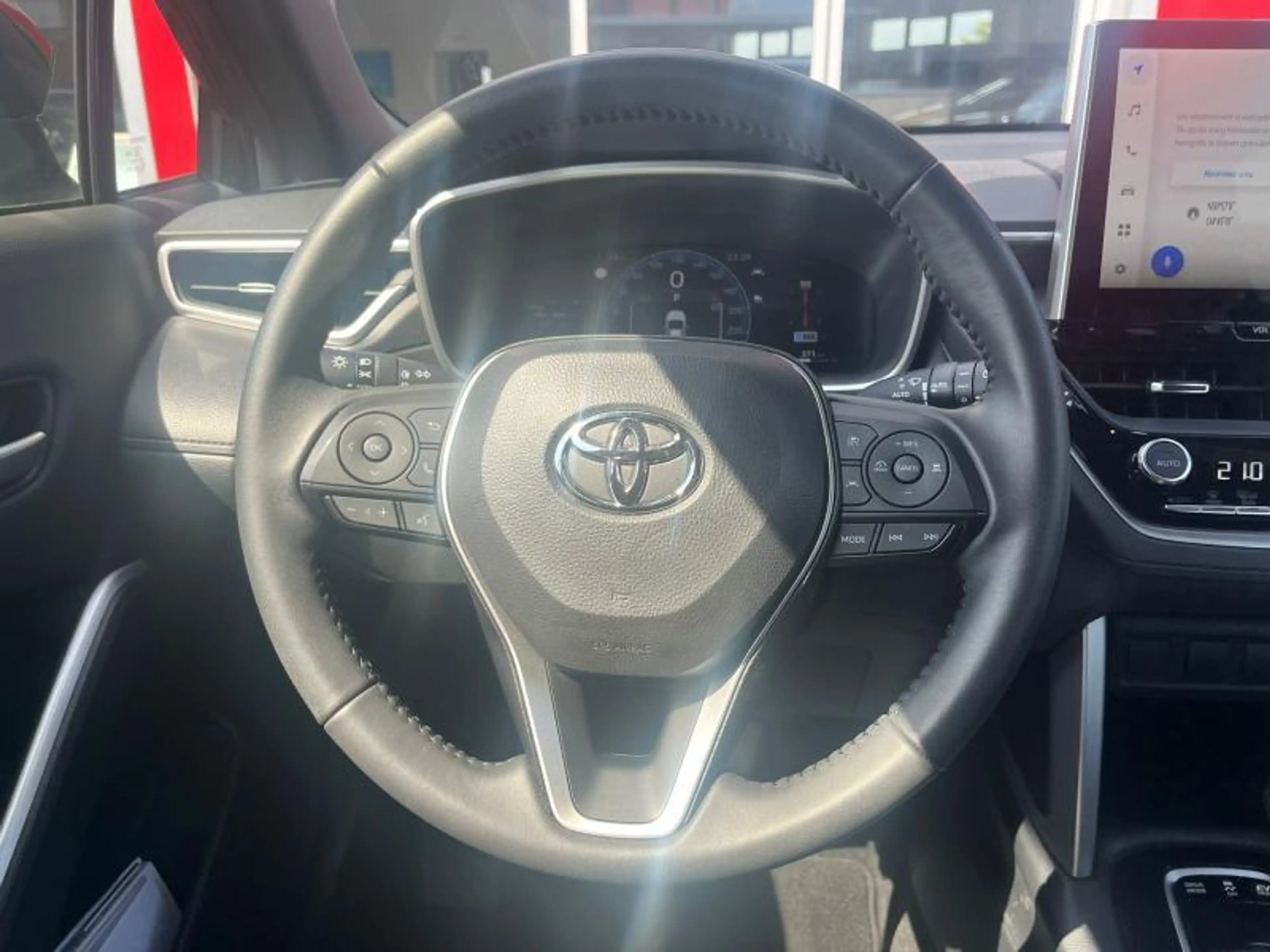 Toyota Corolla Cross Dynamic — photo 10