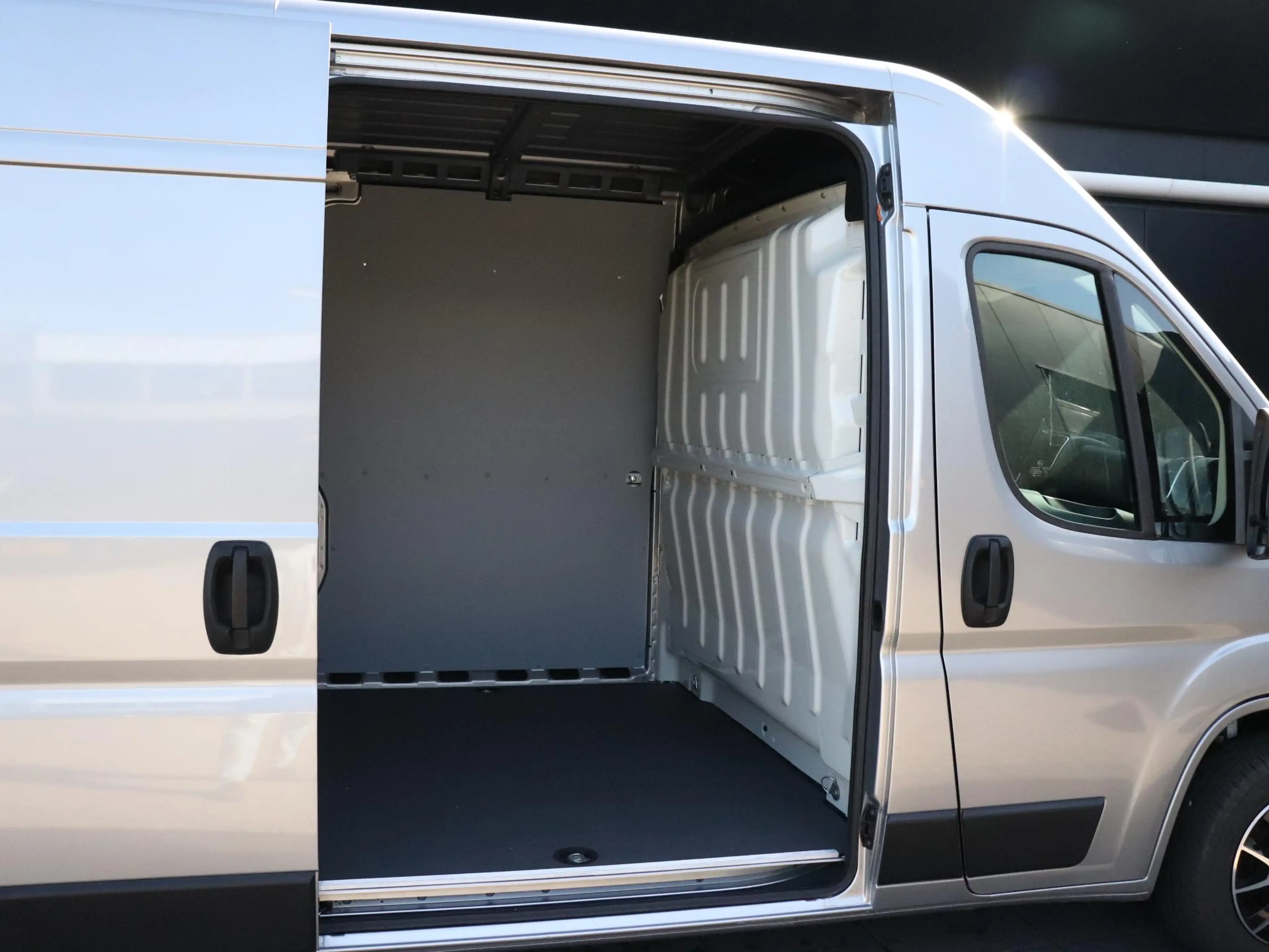 Toyota Proace Max 2.2 D-4D L2H2 3.5t Navigator | CAMERA | TREKHAAK | — photo 14