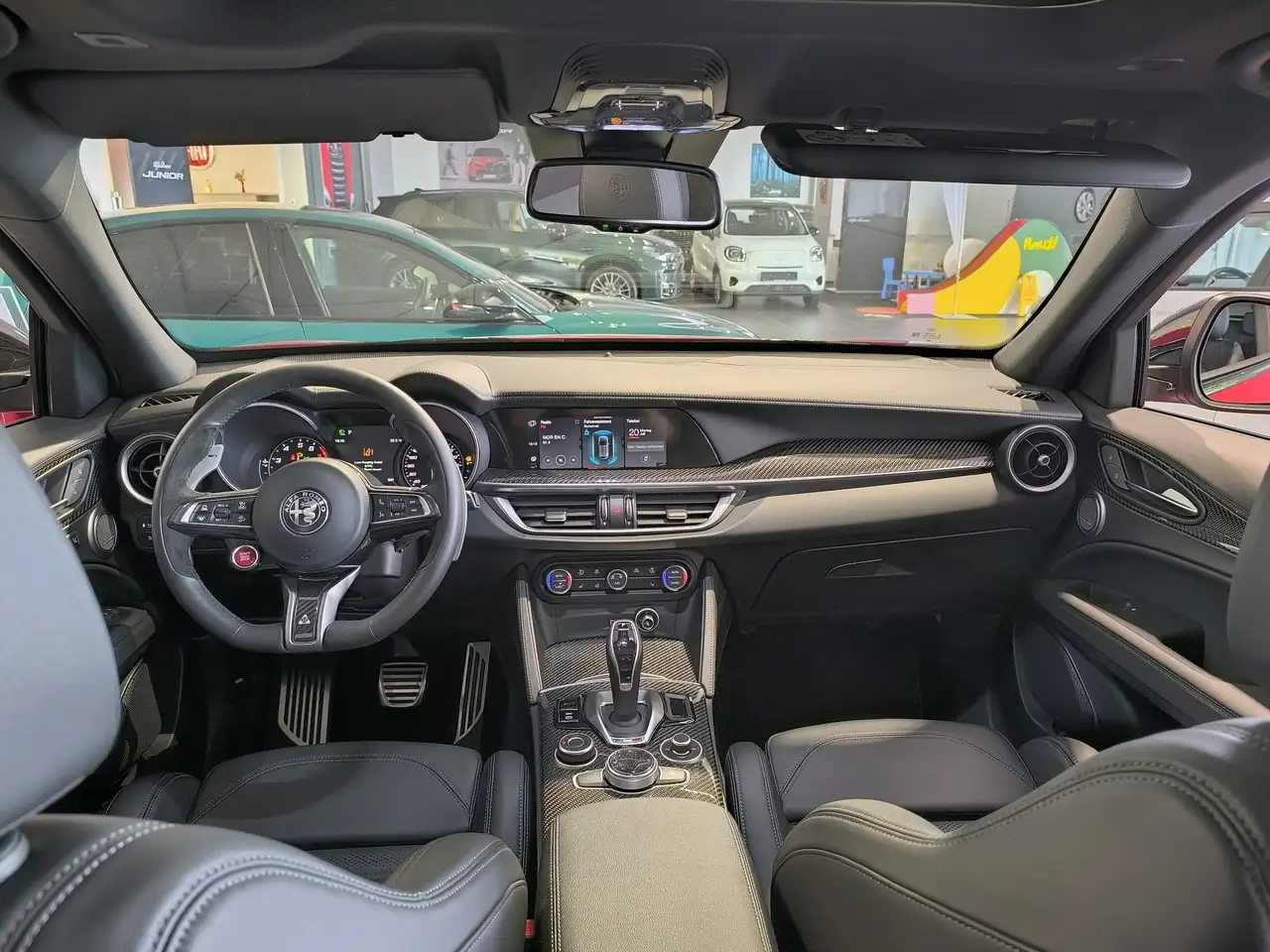 Alfa Romeo Stelvio 2023 — фото 14