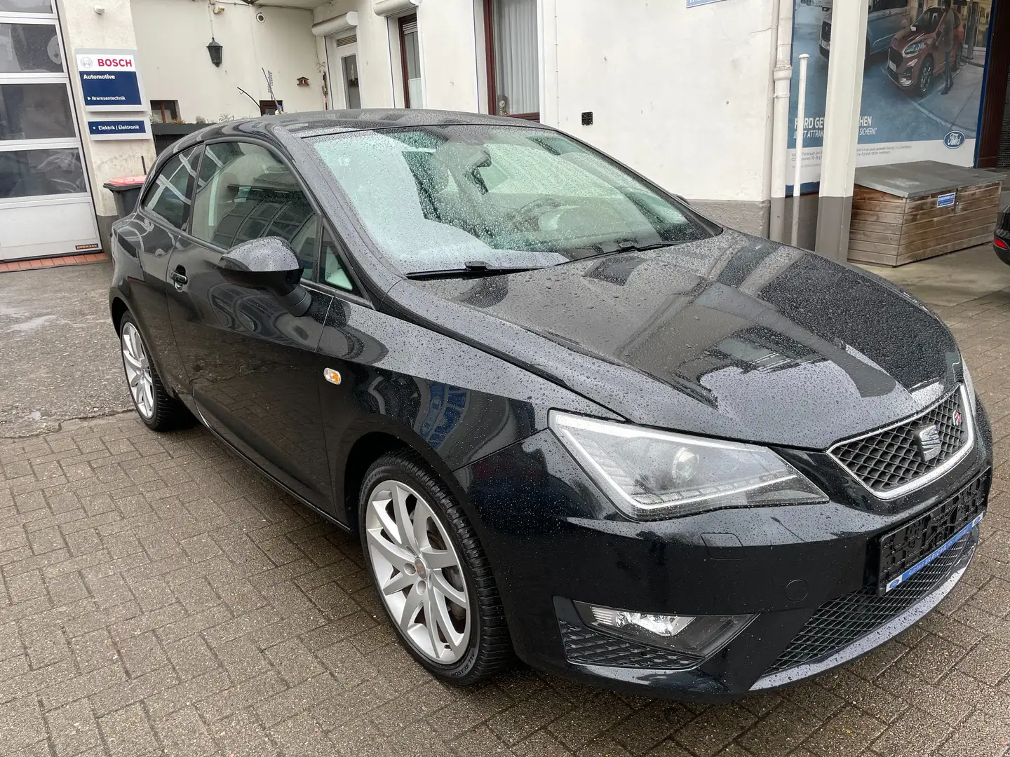 SEAT Ibiza FR Schwarz - 2
