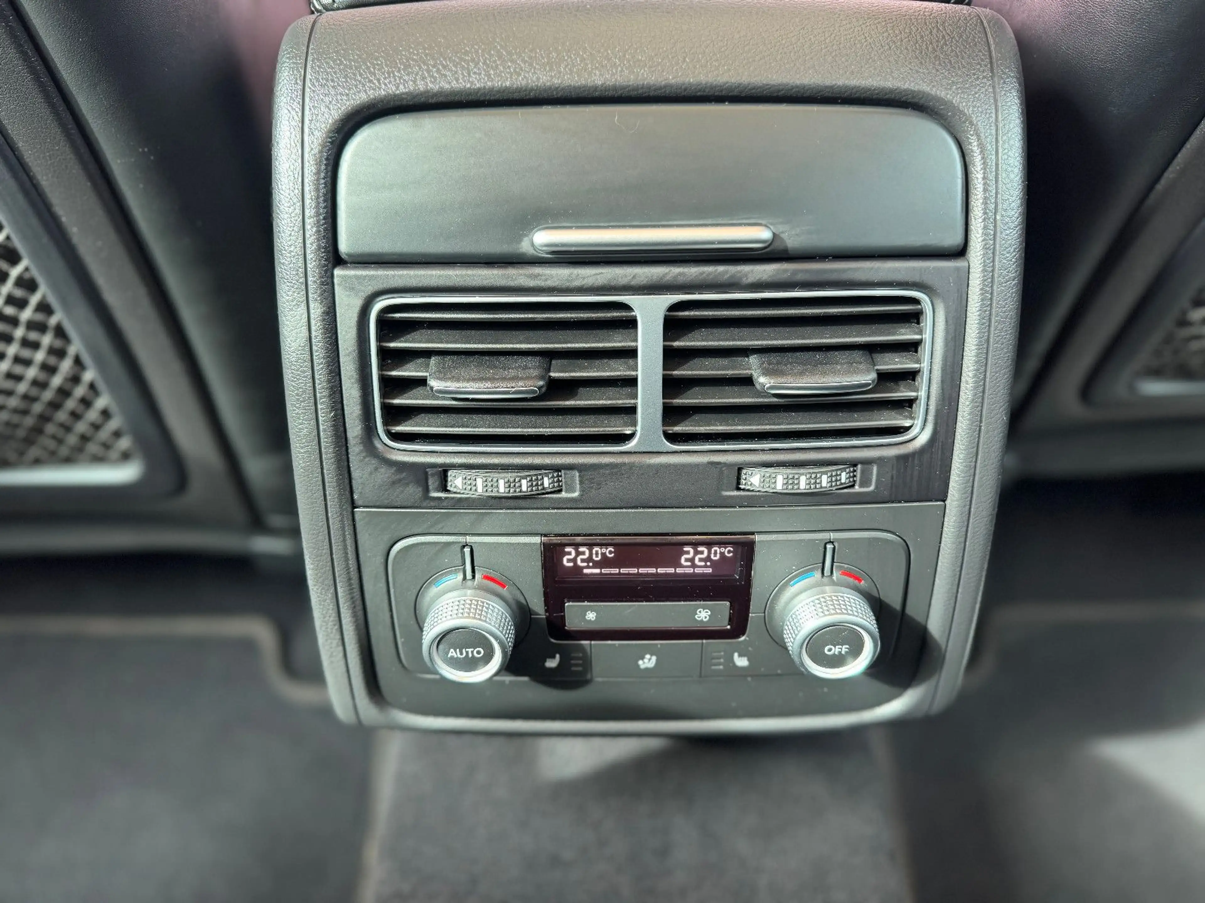 Volkswagen Touareg V6 TDI Executive Edition*Absolute Voll* — photo 14