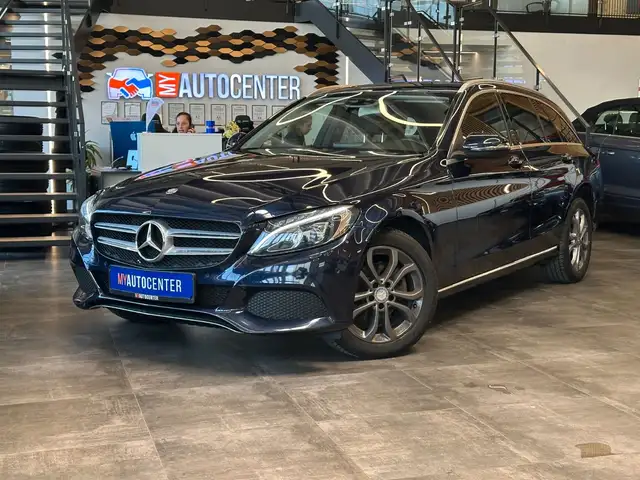 Mercedes-Benz C 180 BlueTec / d *Avantgarde*LED*Navi*TÜV*
