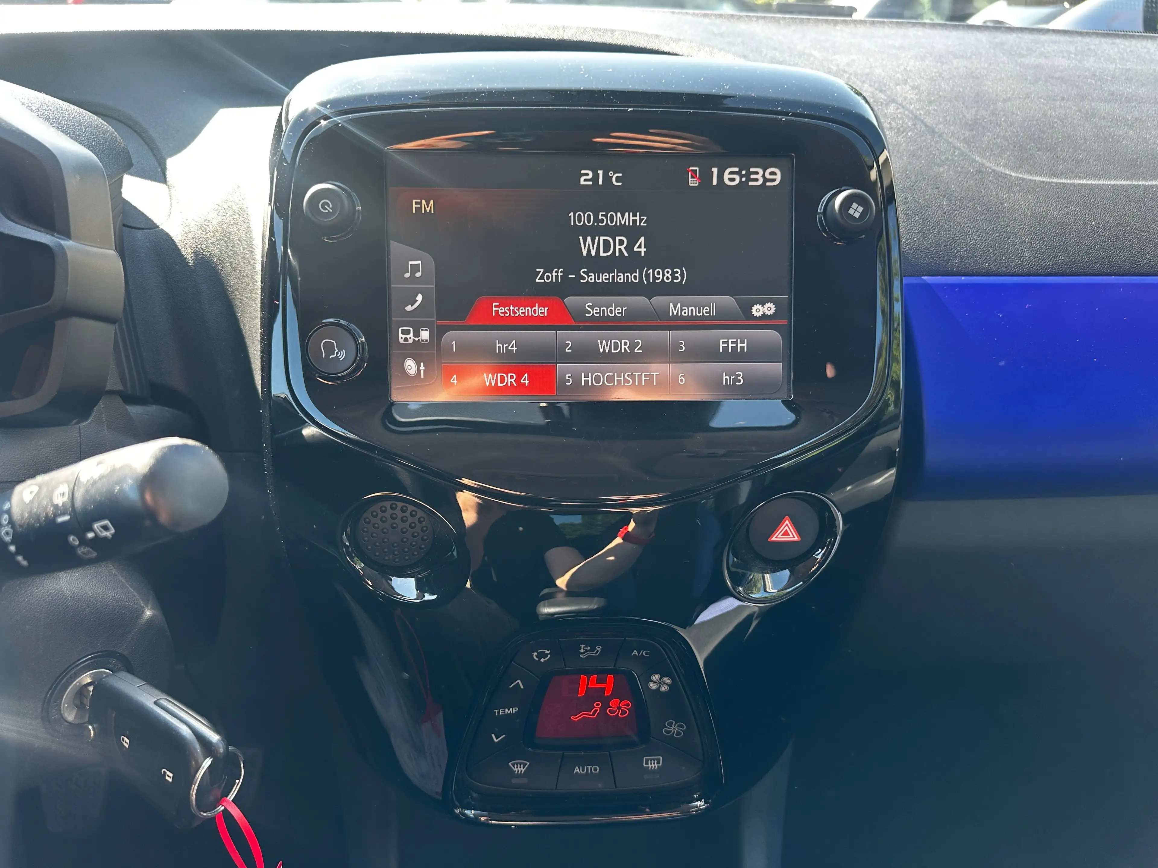 Citroen C1 Shine "mit guter Ausststtung" — photo 16