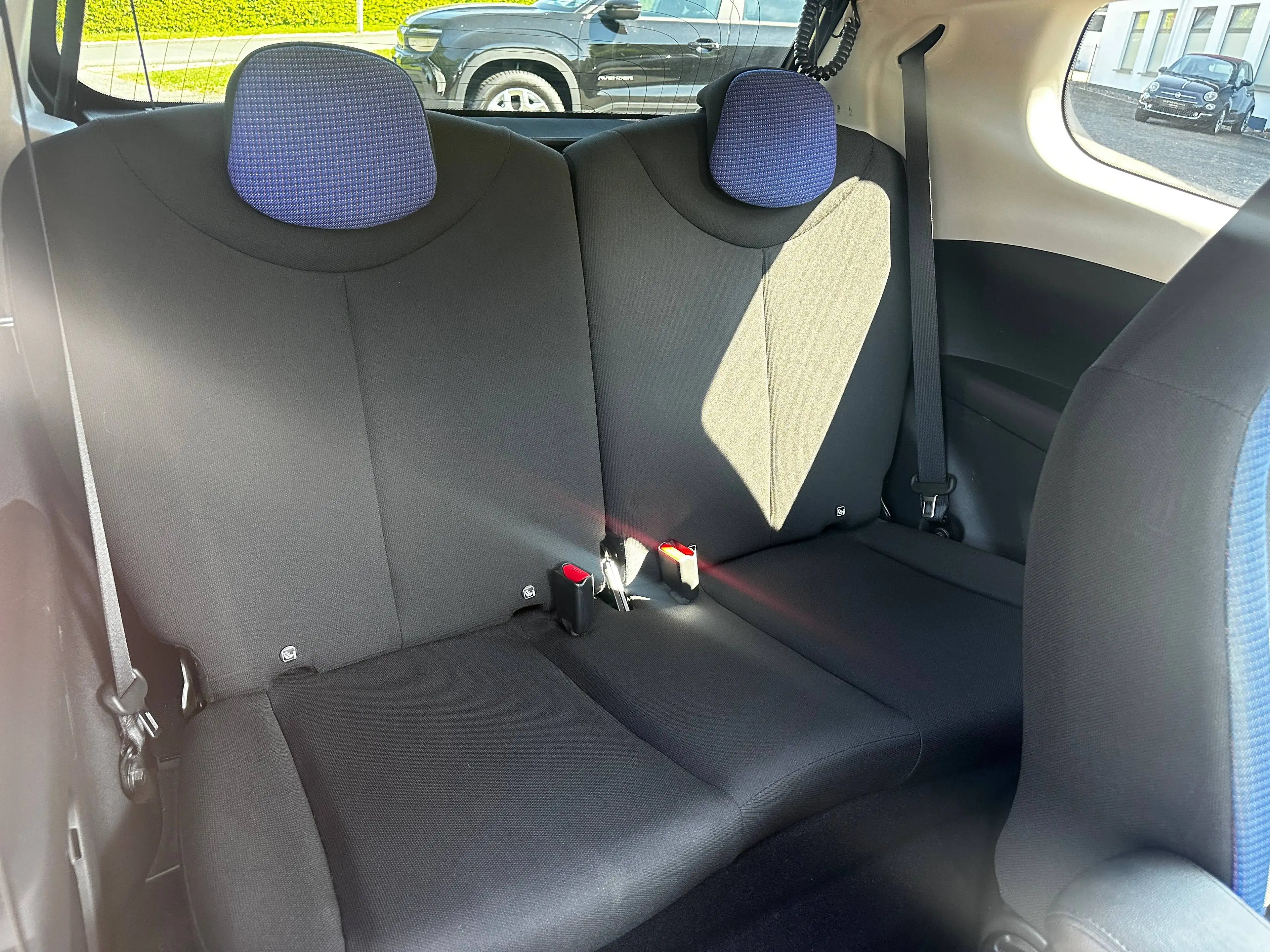 Citroen C1 Shine "mit guter Ausststtung" — photo 13