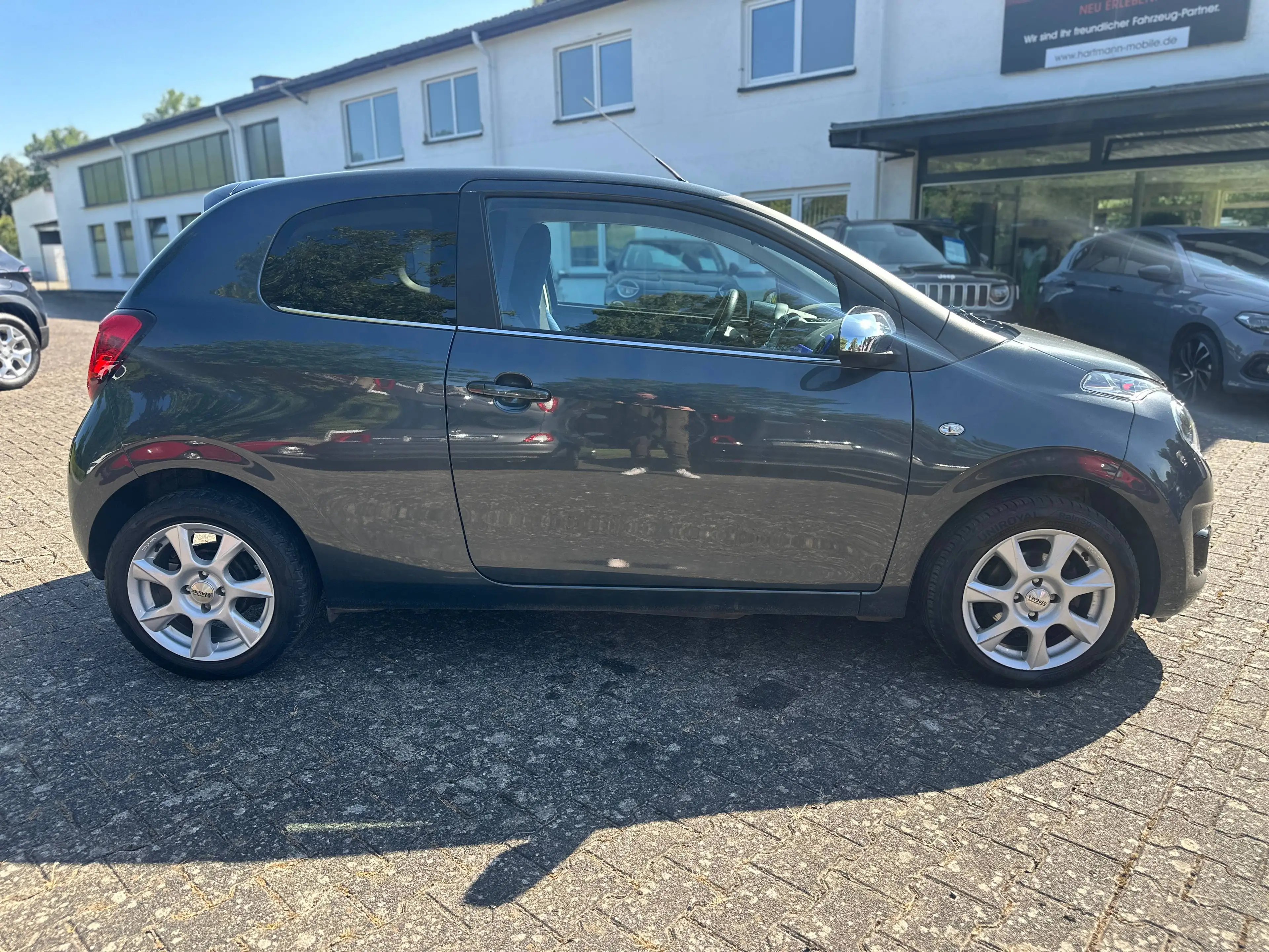 Citroen C1 Shine "mit guter Ausststtung" — photo 6