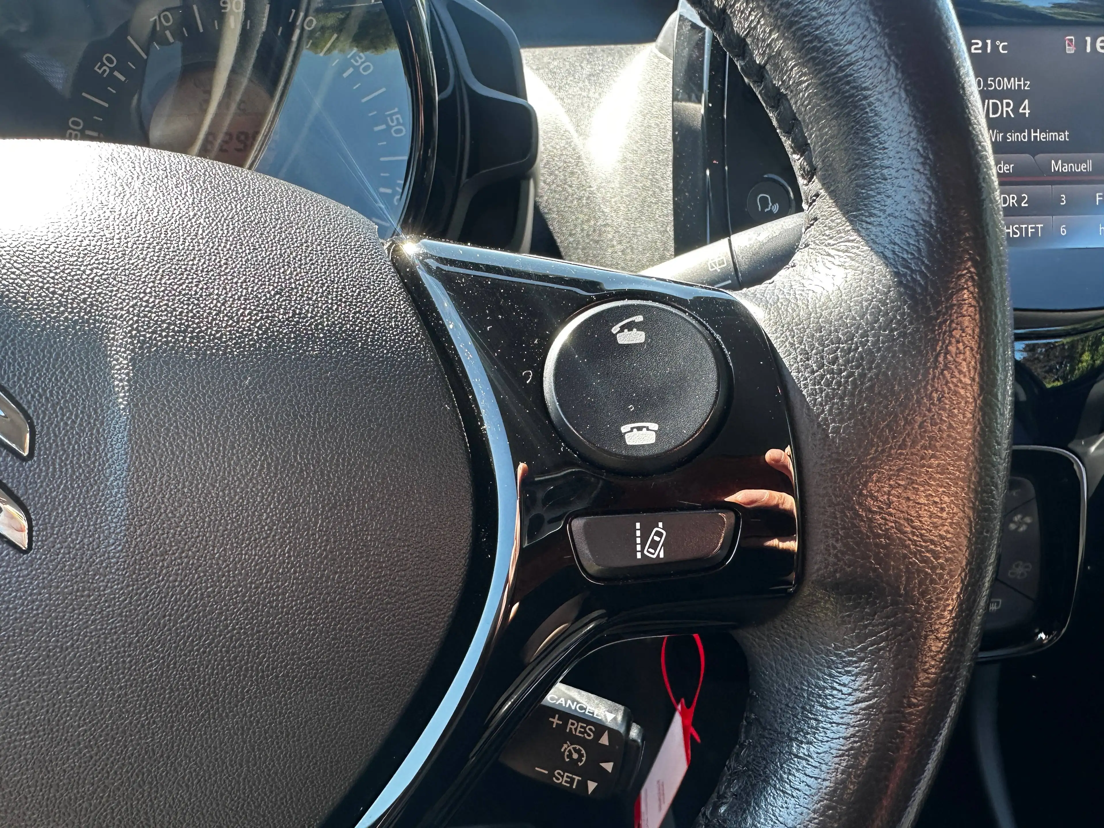Citroen C1 Shine "mit guter Ausststtung" — photo 18