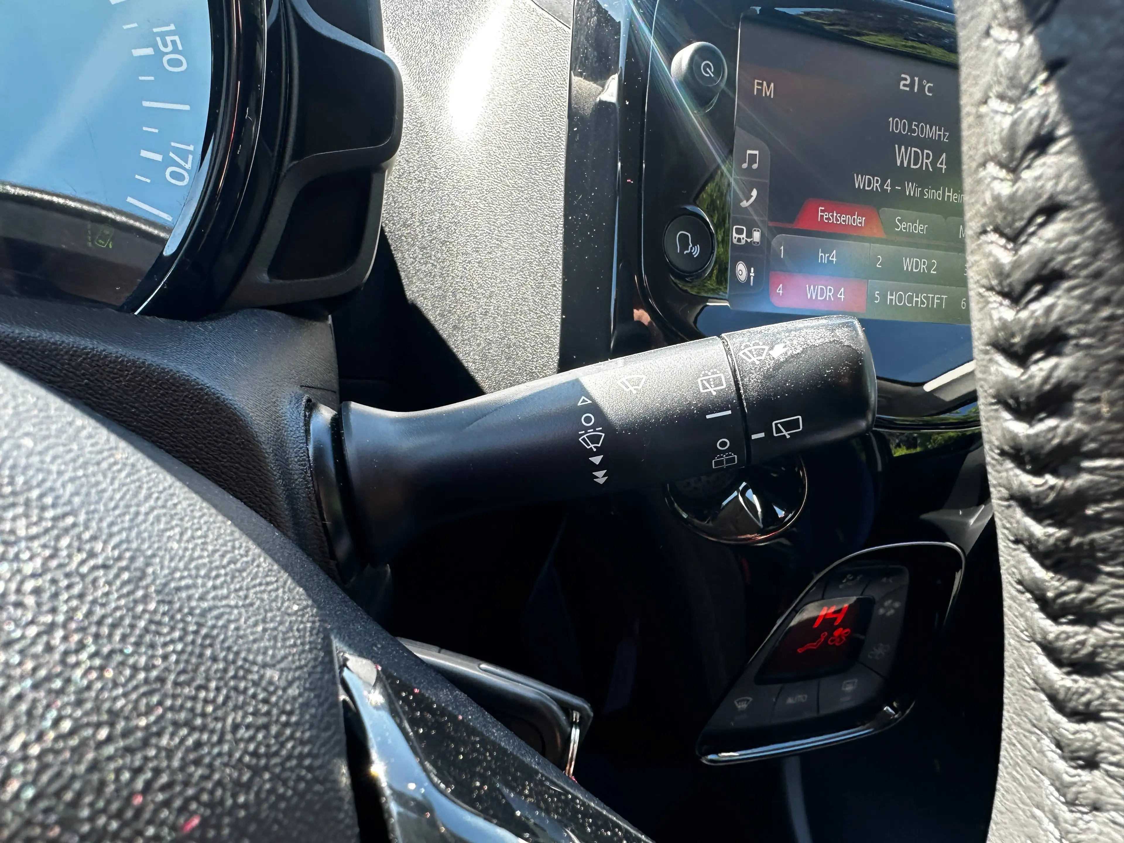 Citroen C1 Shine "mit guter Ausststtung" — photo 21