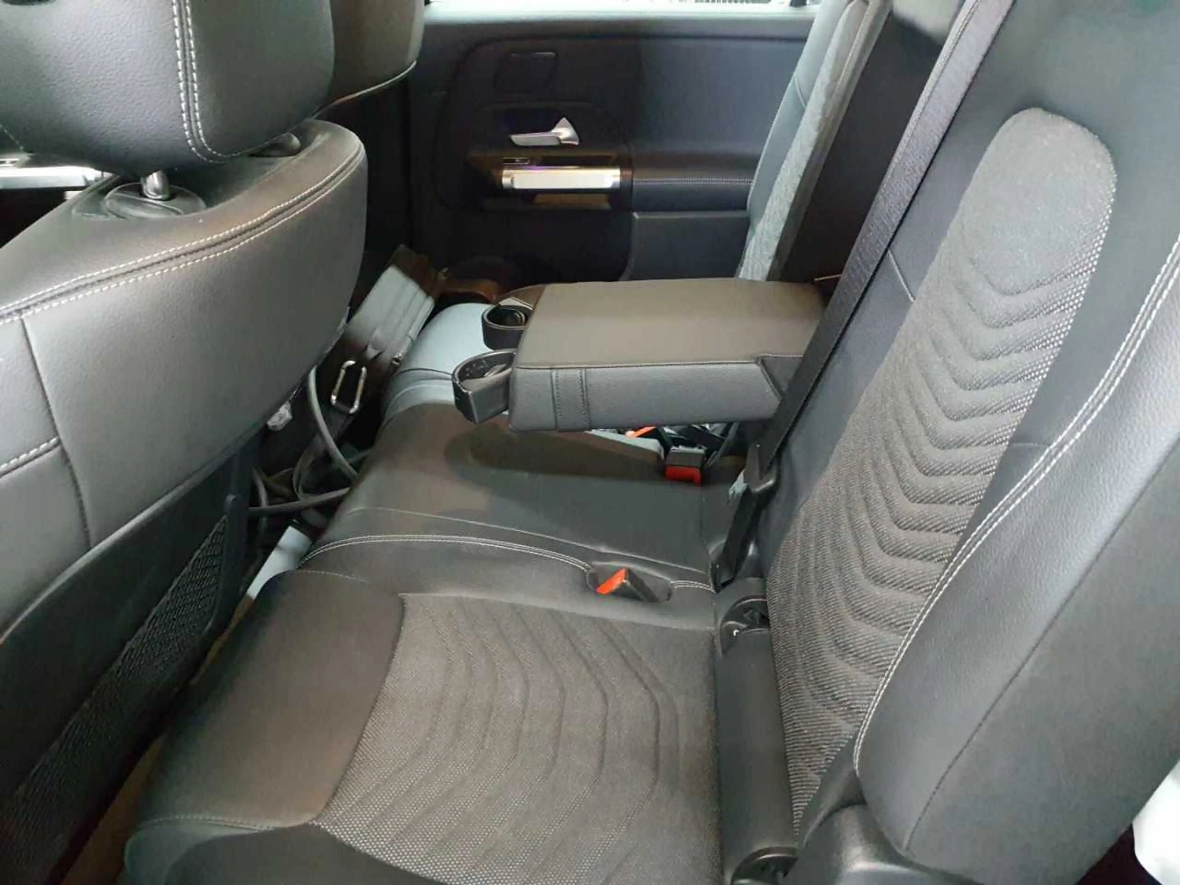 Mercedes-Benz EQB 250 EQB 250 Progressive Advanced+ 7Si SHZ — photo 13