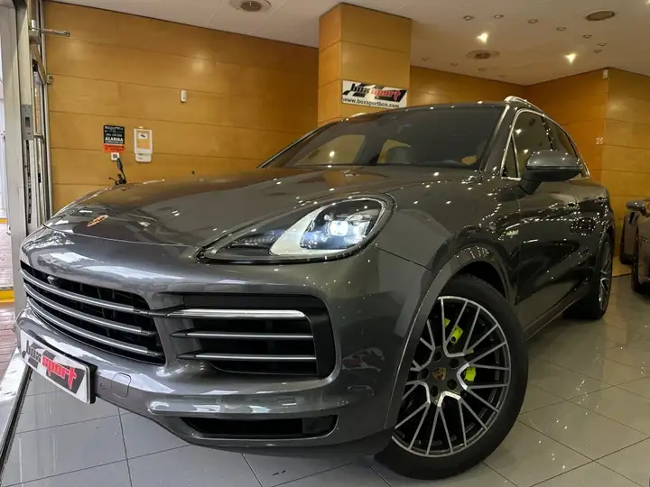 Porsche Cayenne E-Hybrid (2021) 2021