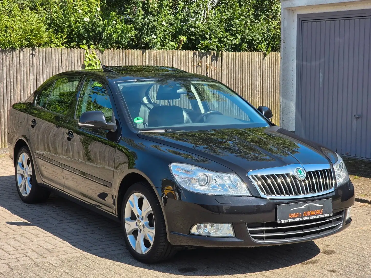Skoda Octavia Lim. Elegance Zwart - 2