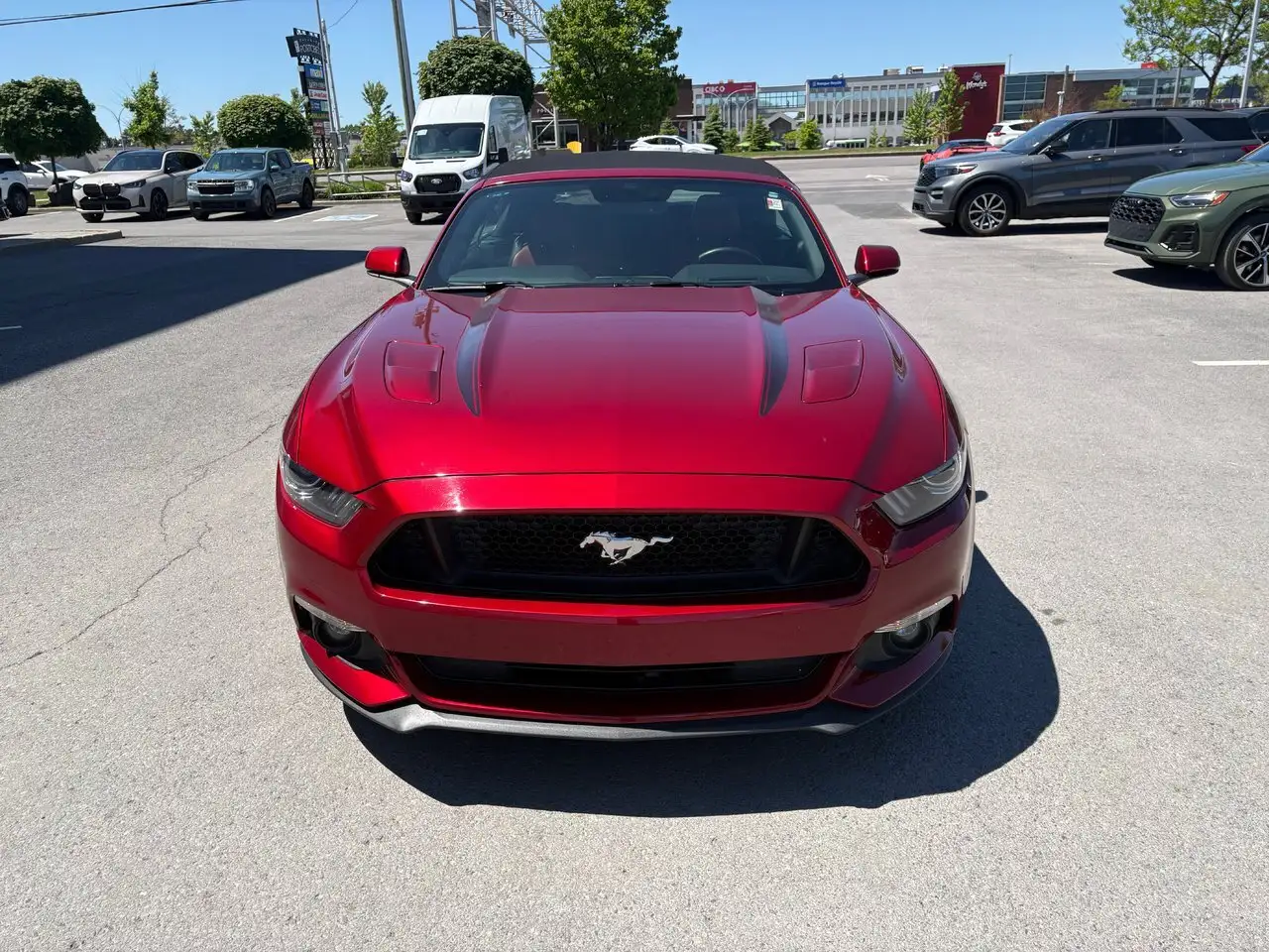 Ford Mustang снимка Ford Mustang
