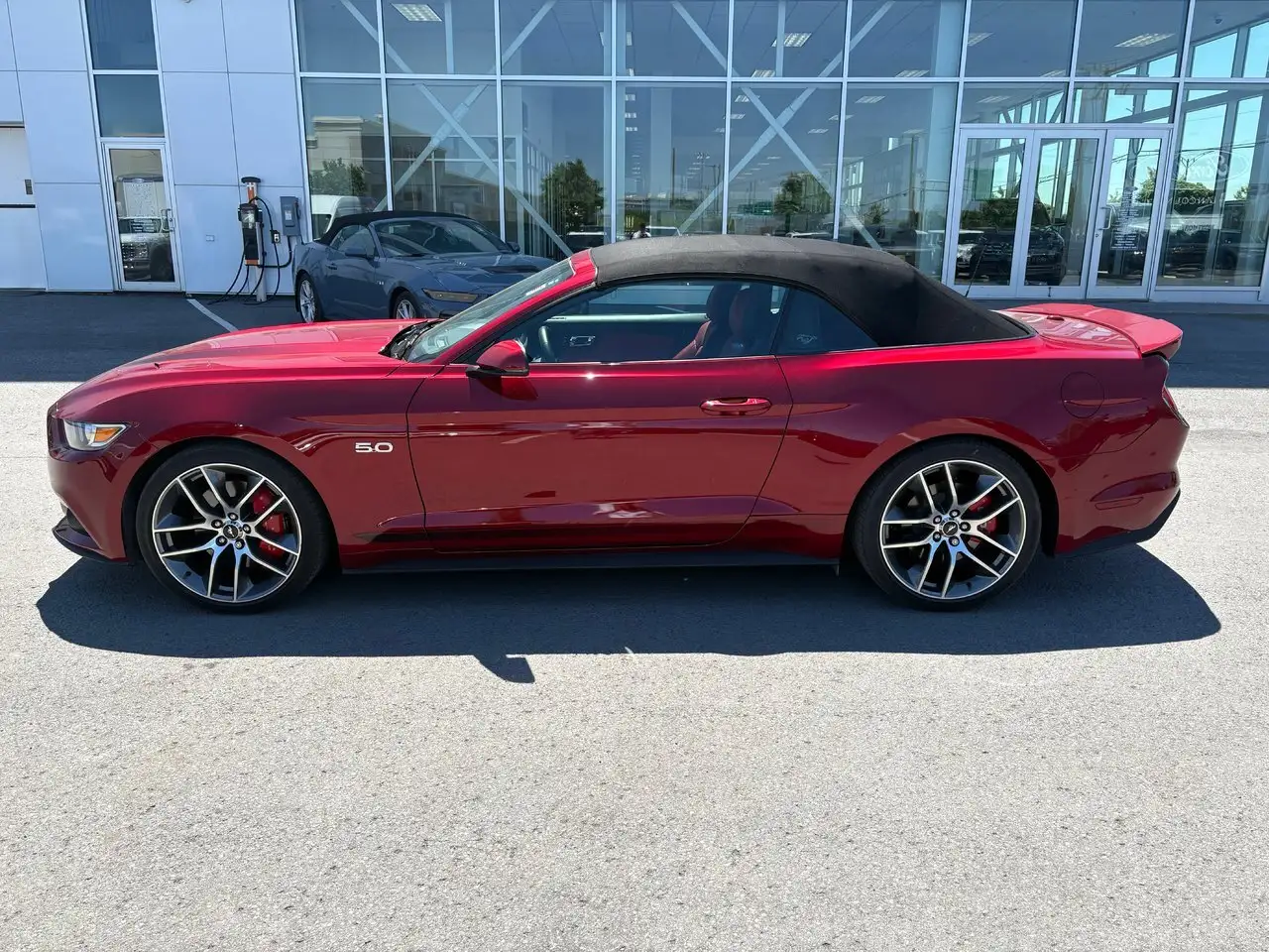Ford Mustang снимка Ford Mustang