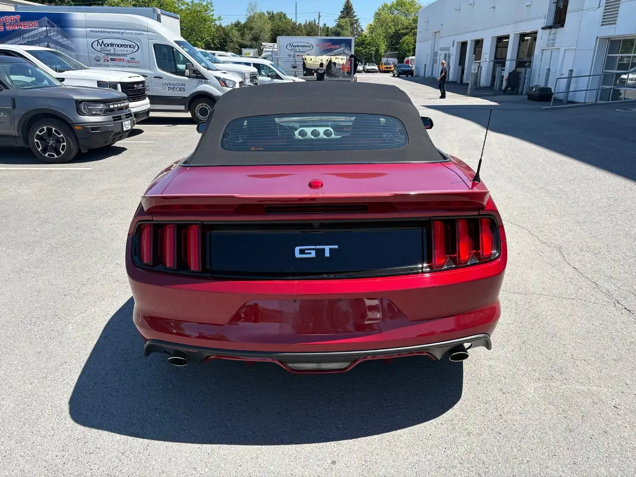 Ford Mustang снимка Ford Mustang