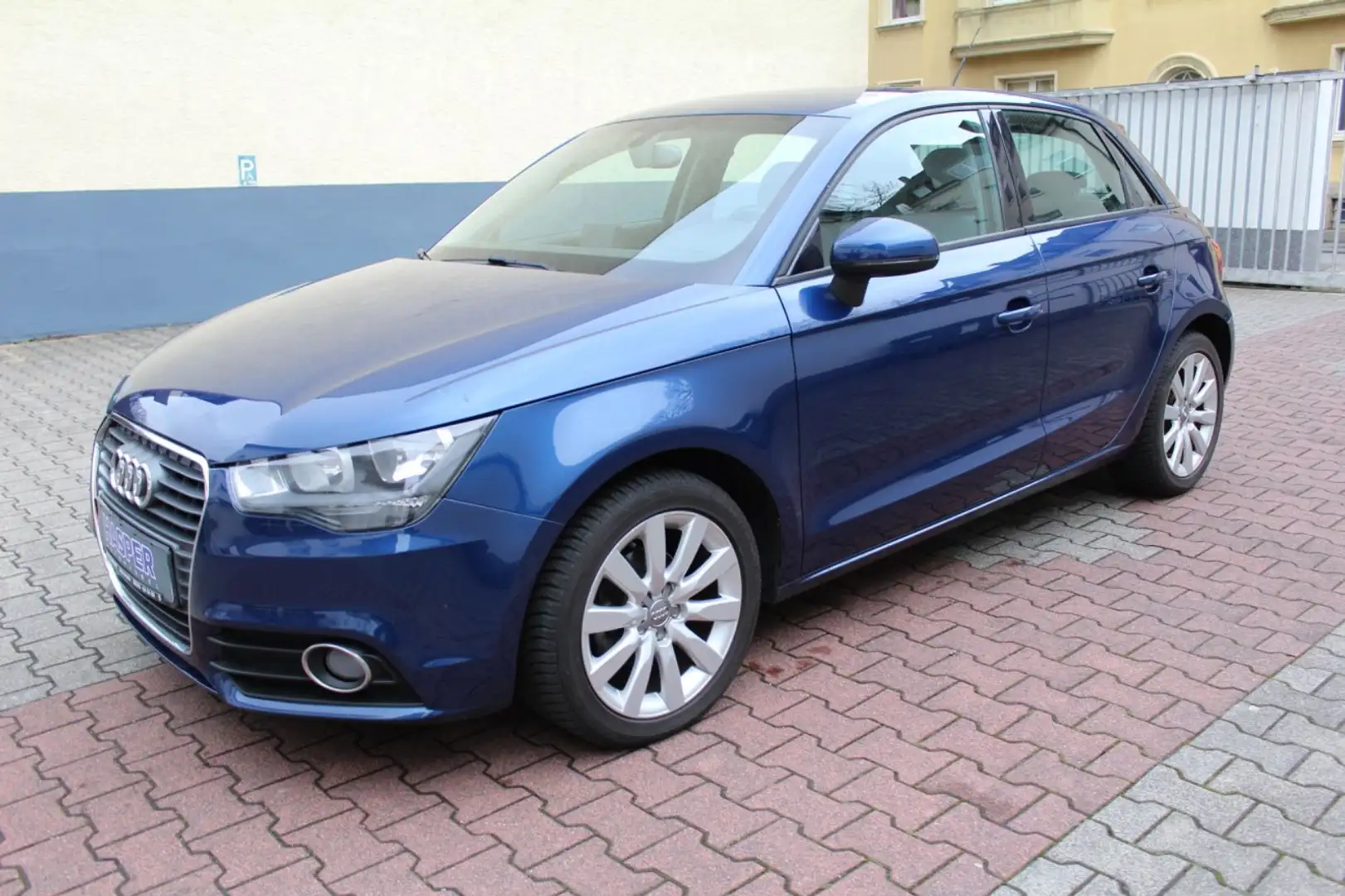 Audi A1 Sportback attraction ( PDC / ALU / SHZ ) Bleu - 1