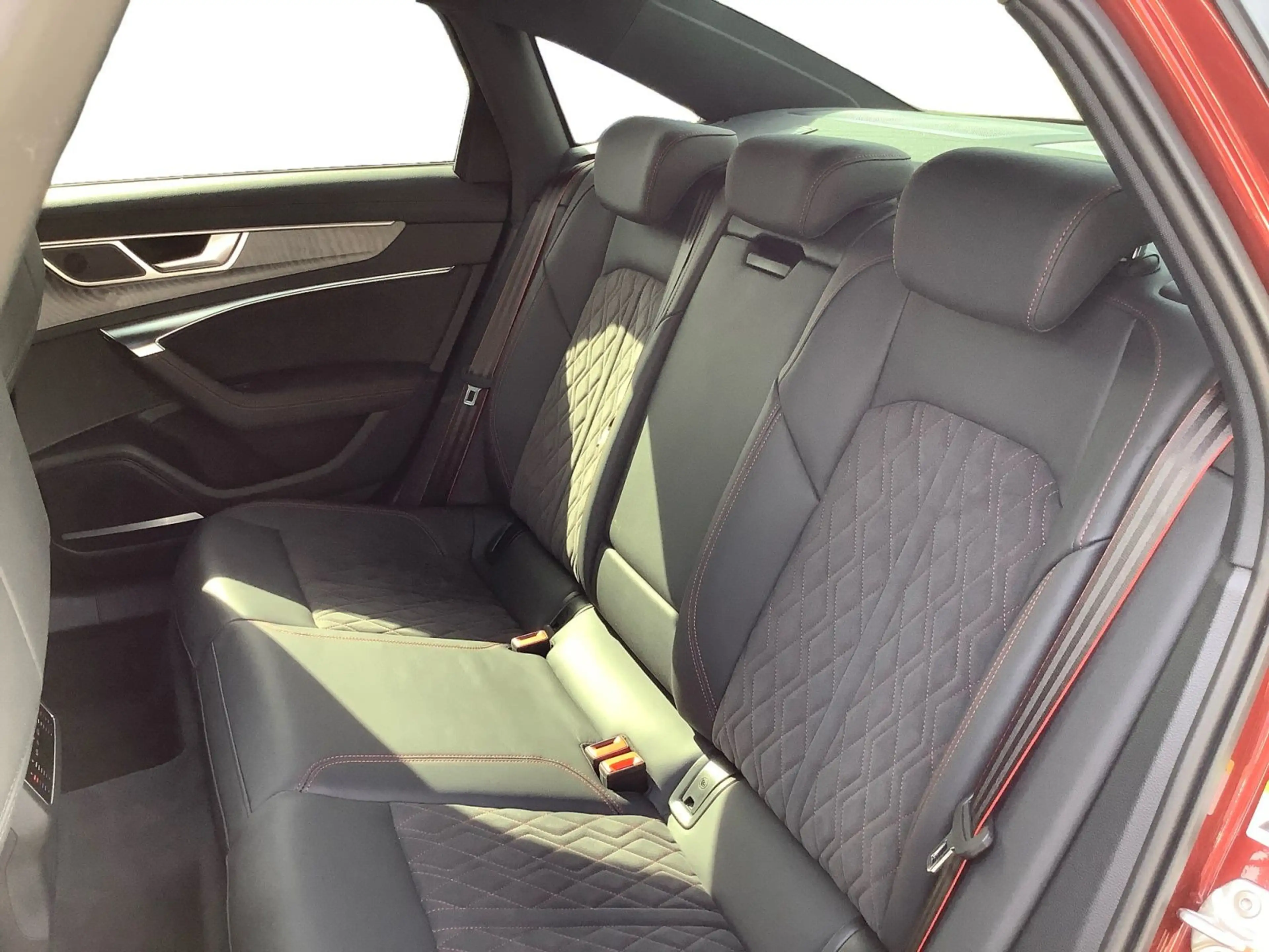 Audi S6 AHK Matrix Pano Keyless Kamera Navi — photo 9