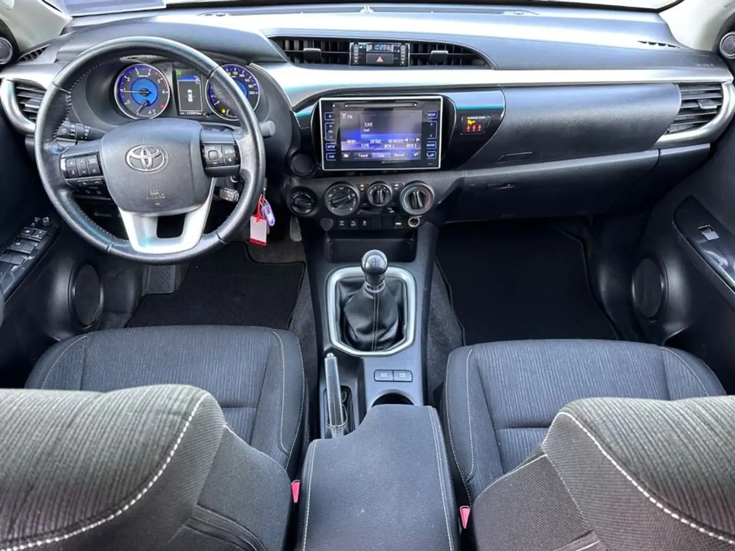 Toyota Hilux 2.4 D-4D 4WD 4 porte Double Cab Grigio - 1