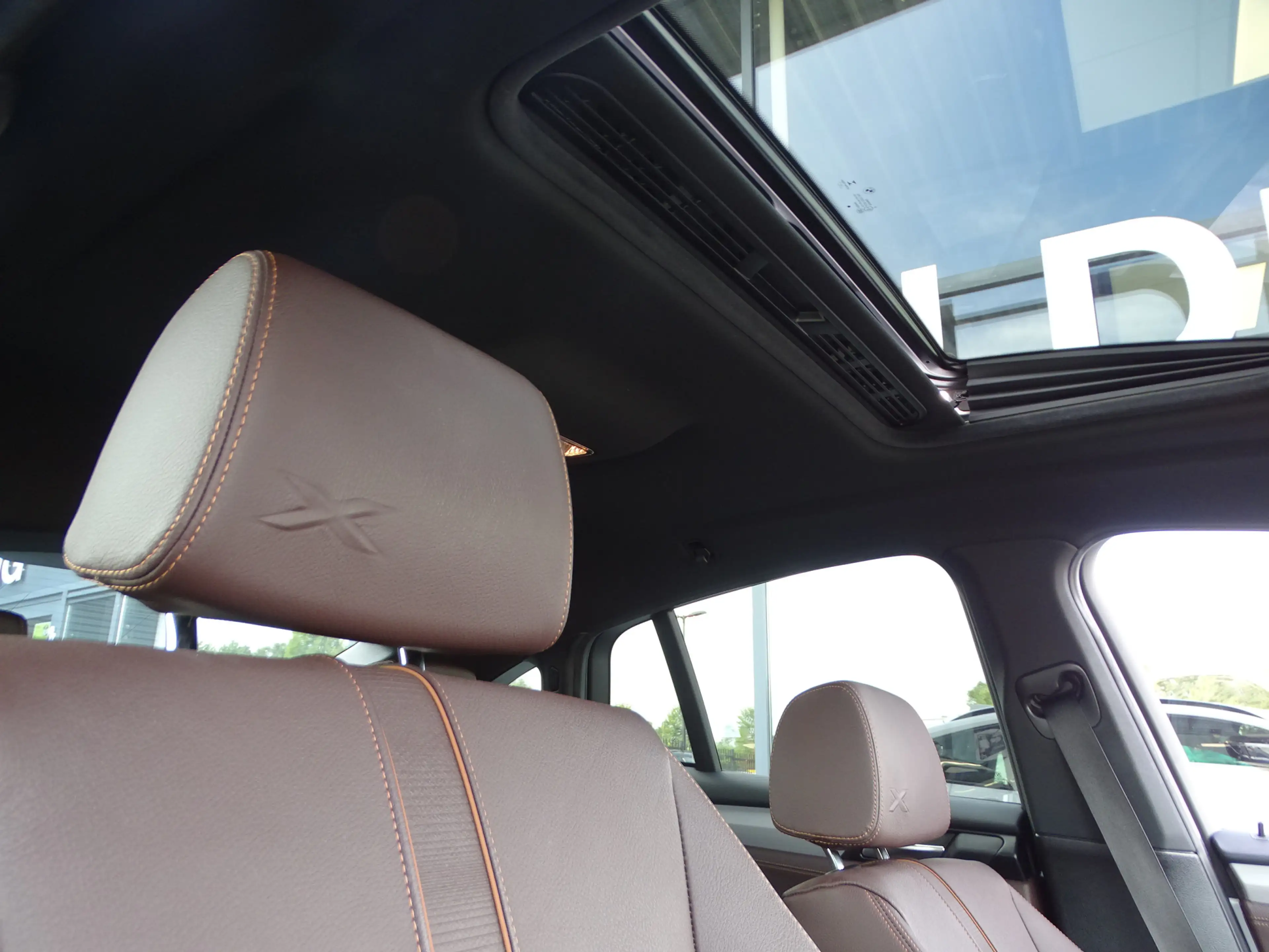 BMW X4 xDrive20i High Executive M Sport Edition — photo 38
