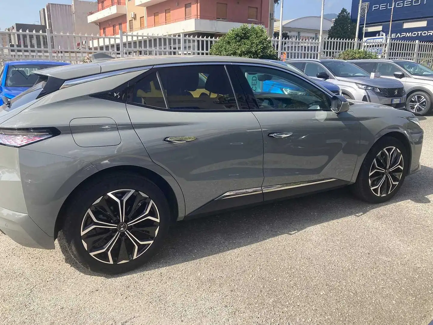 DS Automobiles 4 2ª serie DS 4 PureTech 180 aut. Cross Rivoli Grigio - 1