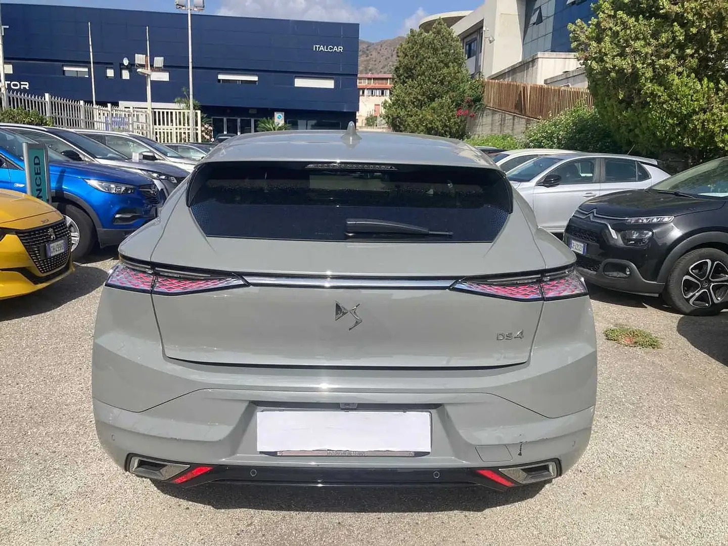 DS Automobiles 4 2ª serie DS 4 PureTech 180 aut. Cross Rivoli Grigio - 2